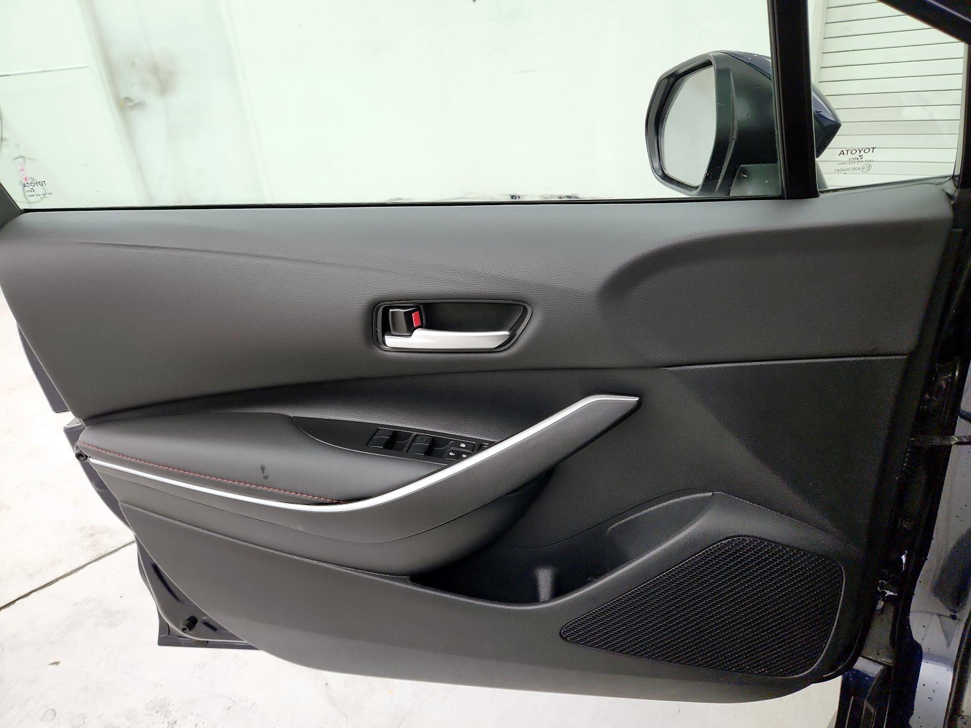 Thumbnail: 2025 Toyota Corolla - 12