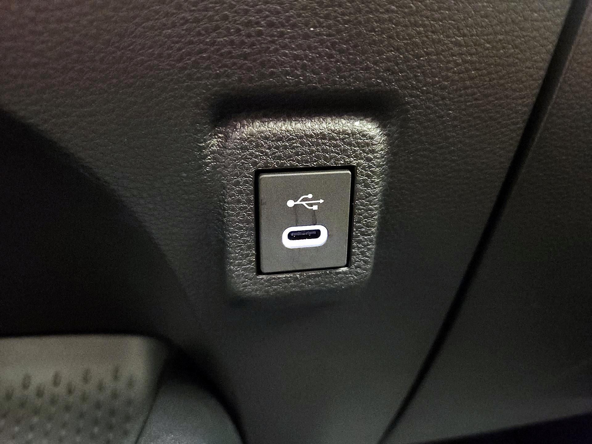 Thumbnail: 2025 Toyota Corolla - 18