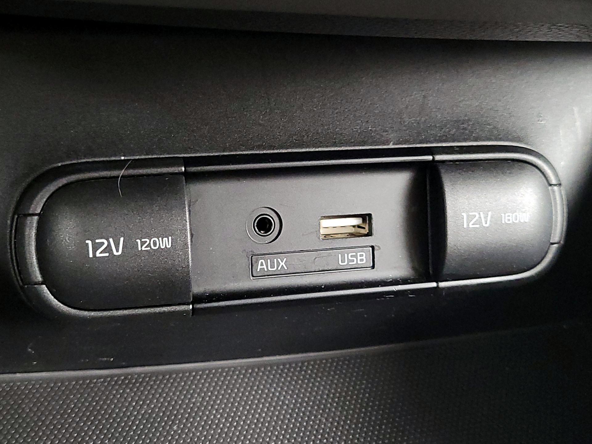 Thumbnail: 2017 Kia Soul - 17