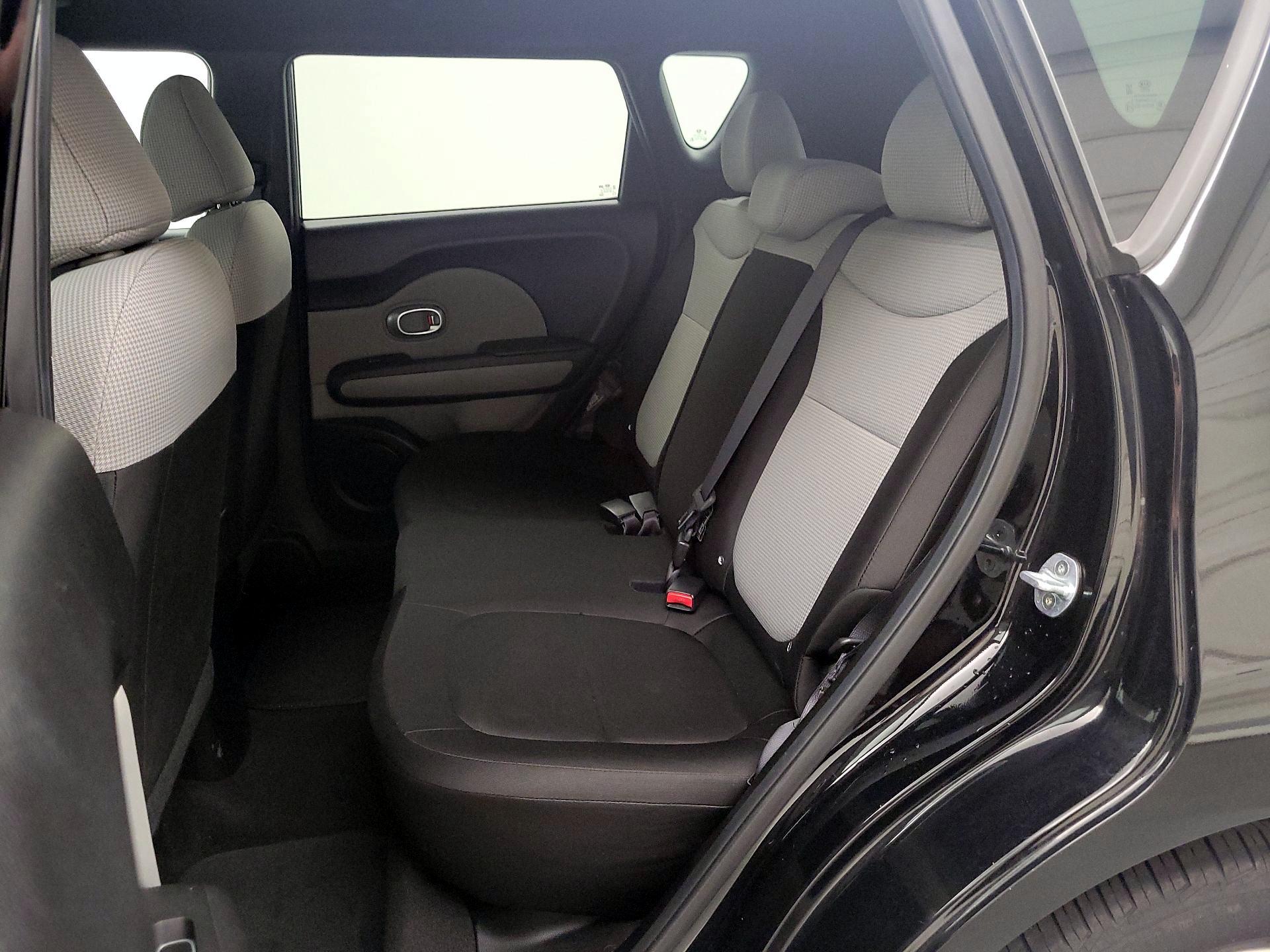 Thumbnail: 2017 Kia Soul - 18