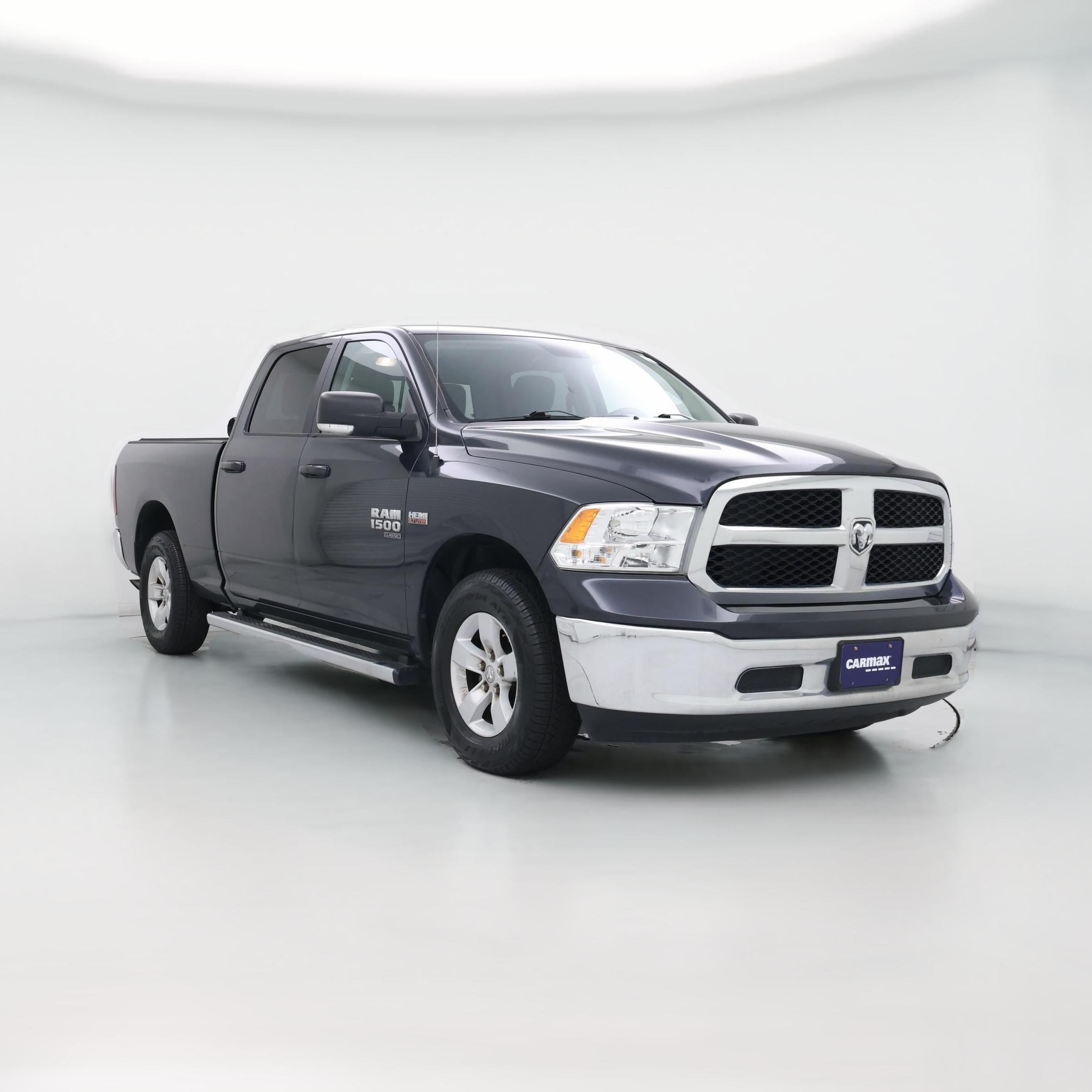 Thumbnail: 2020 RAM 1500 Classic - 1