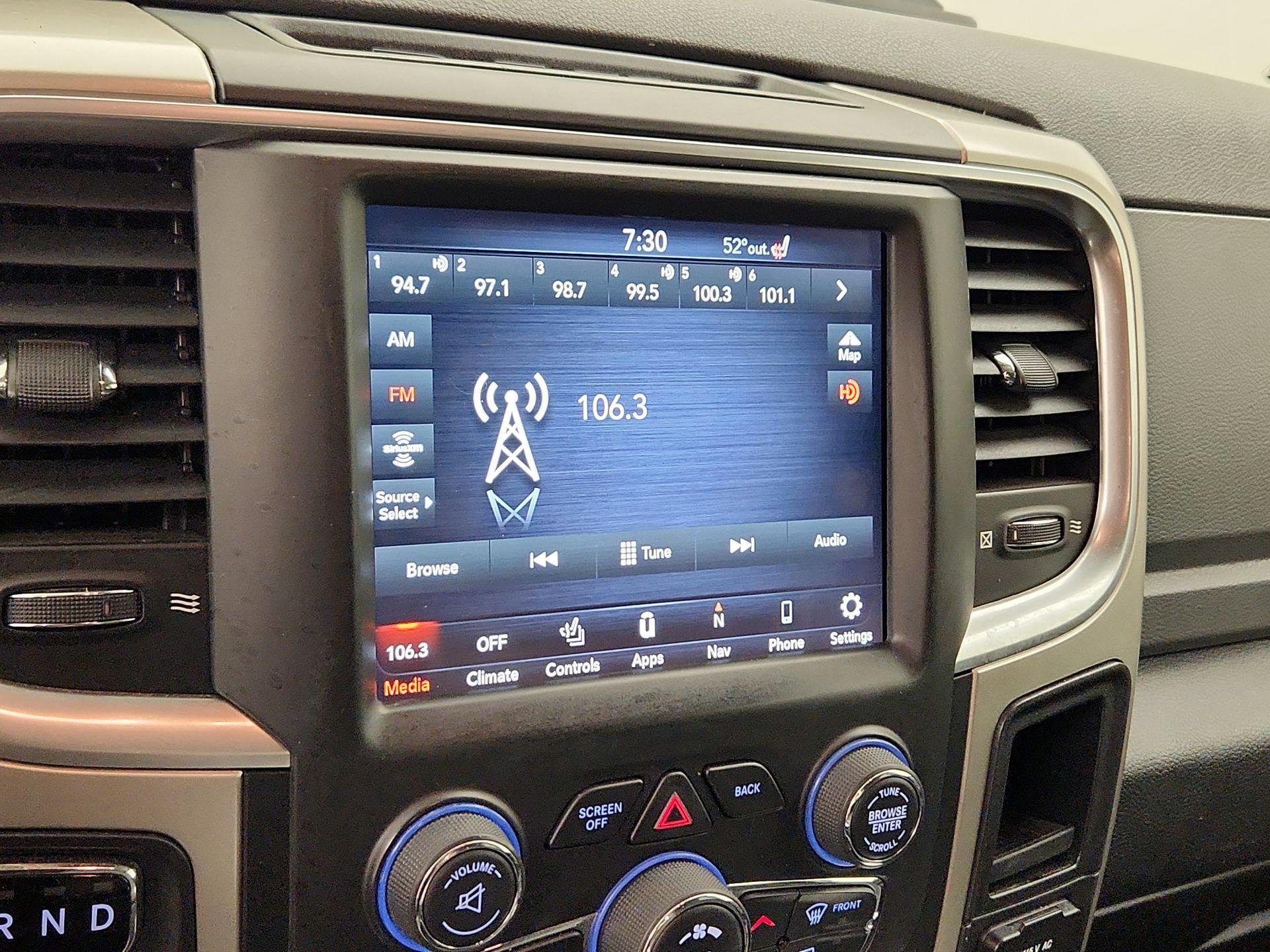 Thumbnail: 2020 RAM 1500 Classic - 16