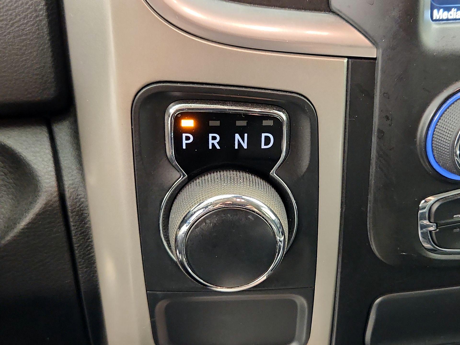 Thumbnail: 2020 RAM 1500 Classic - 18