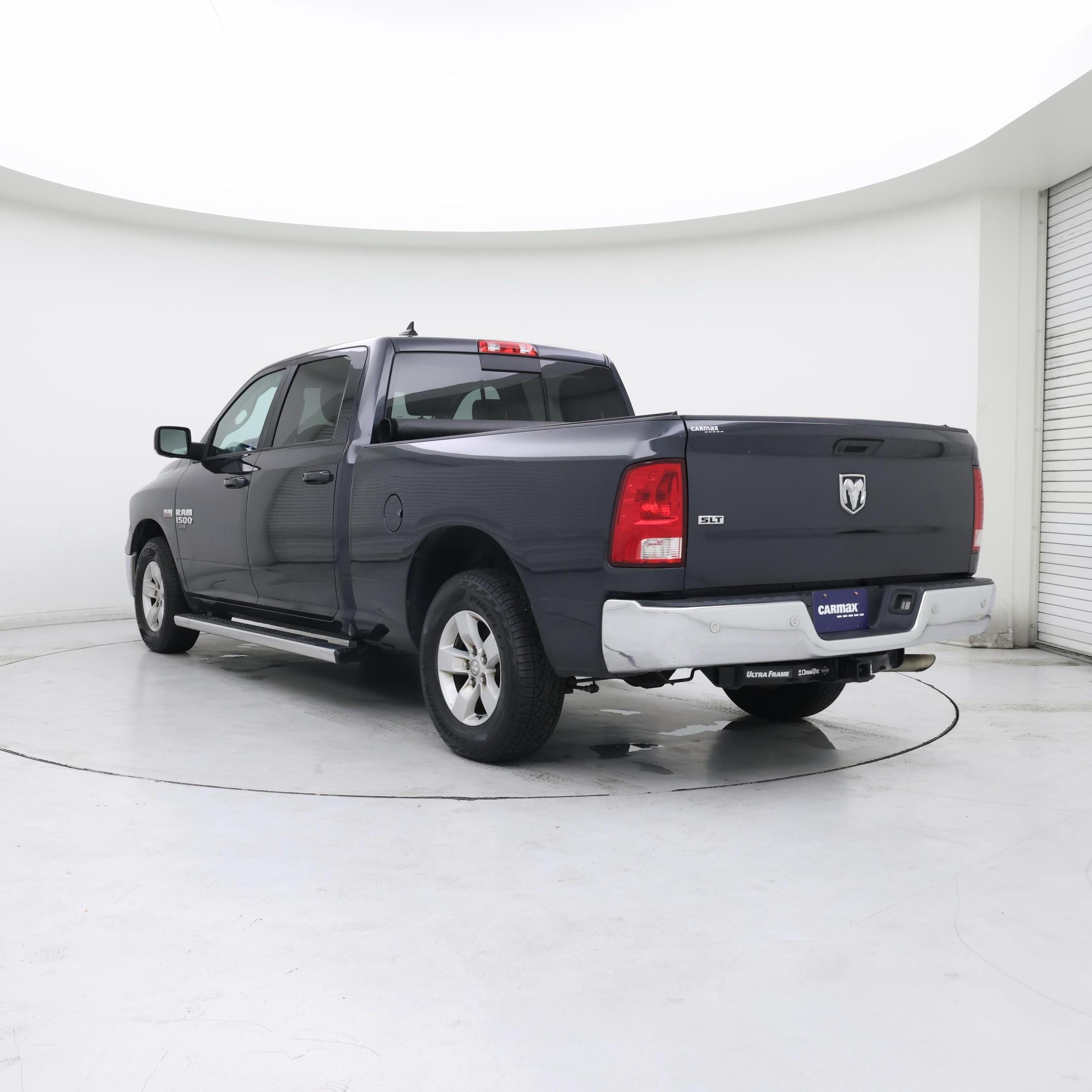 Thumbnail: 2020 RAM 1500 Classic - 2