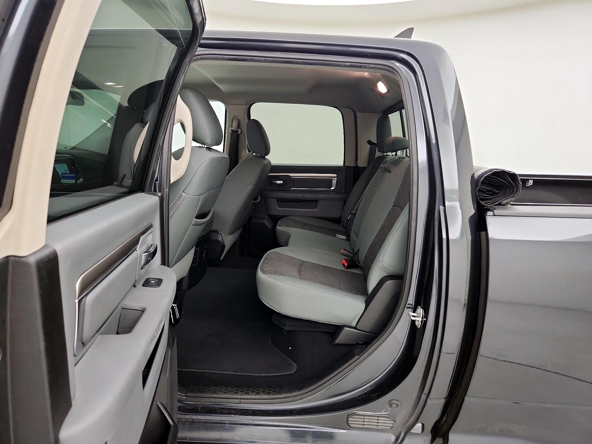 Thumbnail: 2020 RAM 1500 Classic - 20