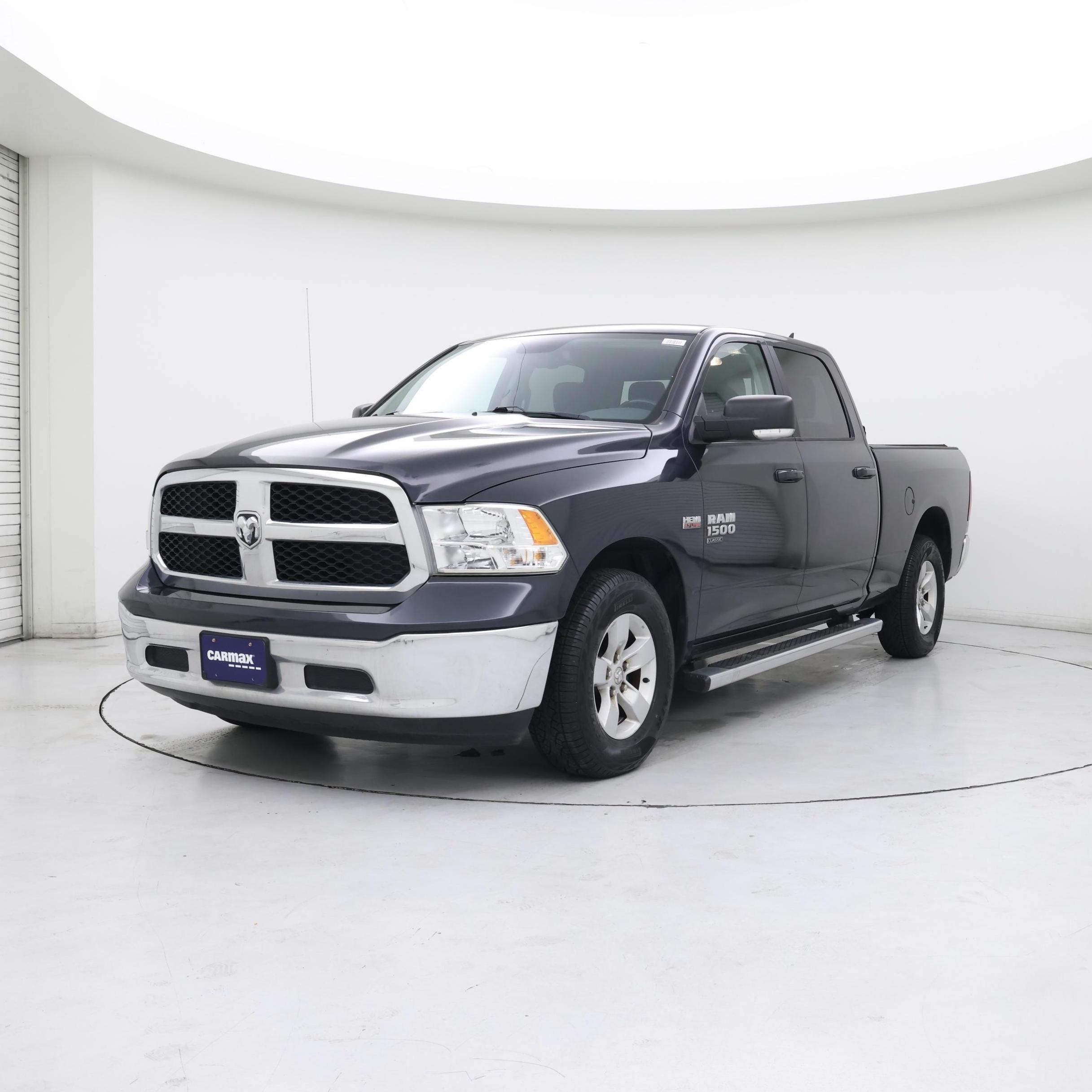 Thumbnail: 2020 RAM 1500 Classic - 4