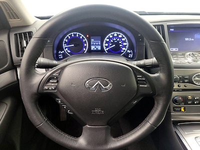 Steering Wheel & Instrument Cluster (On)