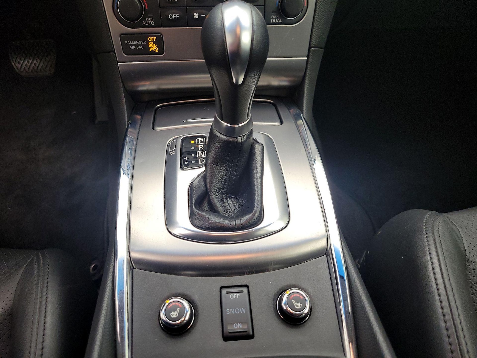 2015 INFINITI Q40 Base - Photo 18