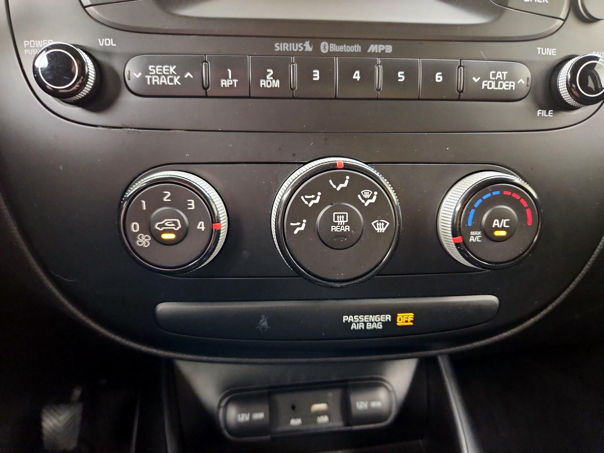 Thumbnail: 2016 Kia Soul - 15
