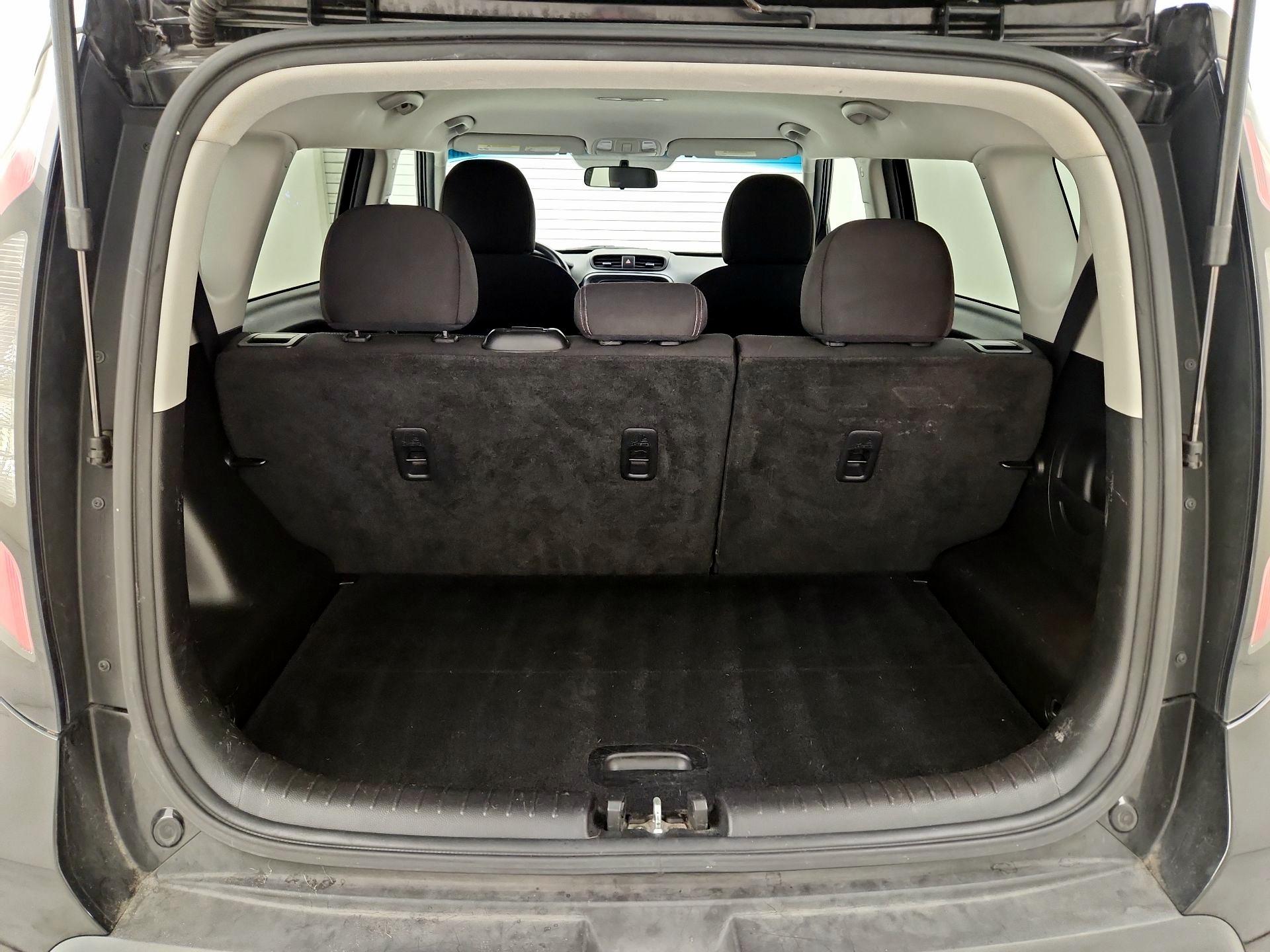 Thumbnail: 2016 Kia Soul - 19