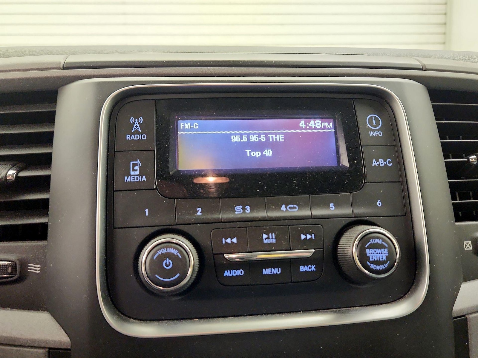 2018 RAM Ram 3500 Pickup Tradesman - Photo 16
