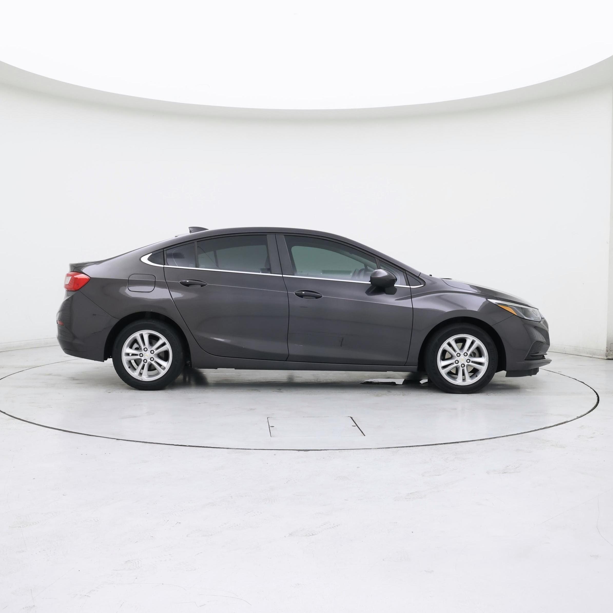 Thumbnail: 2017 Chevrolet Cruze - 7