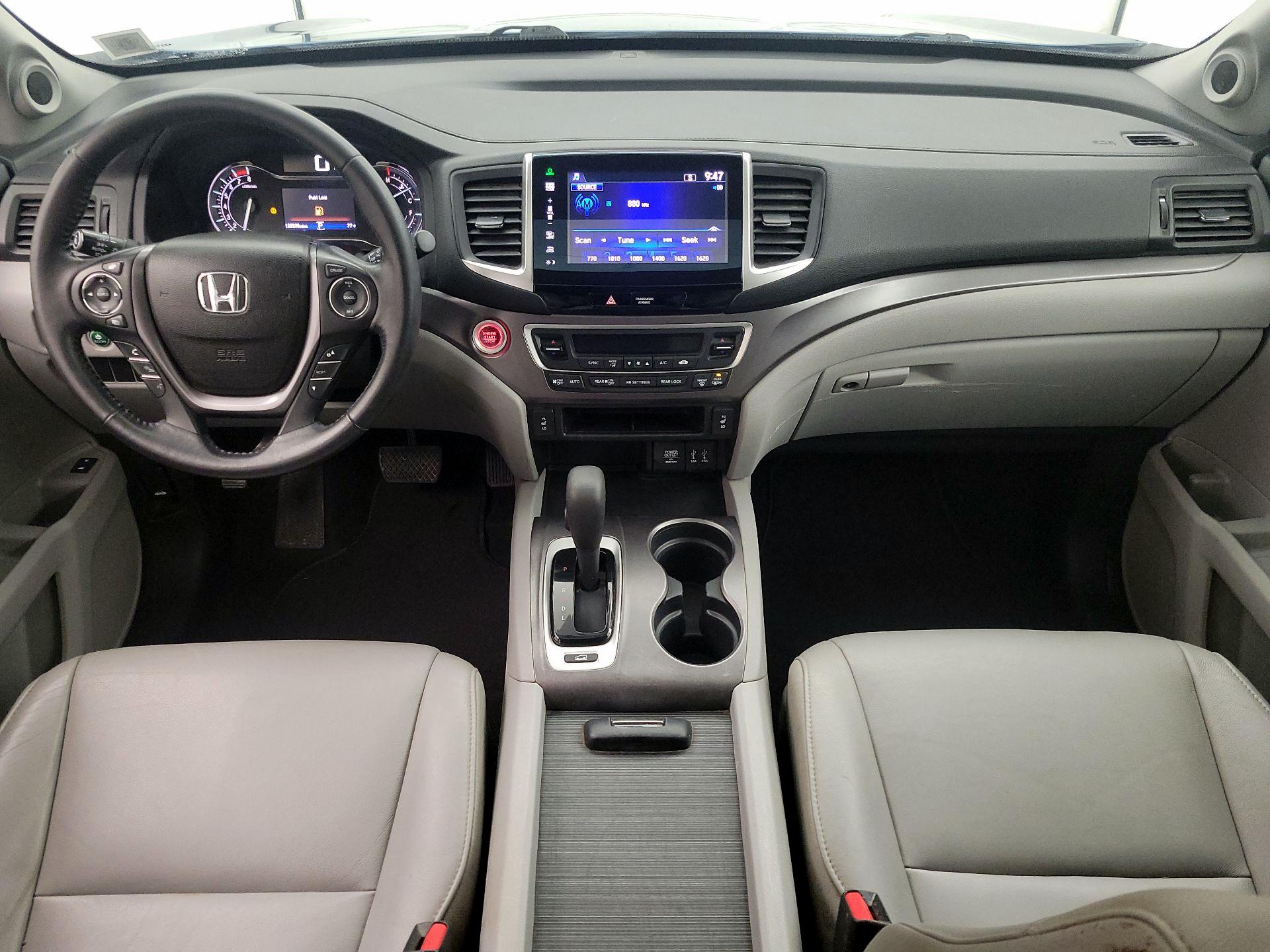 Thumbnail: 2016 Honda Pilot - 9
