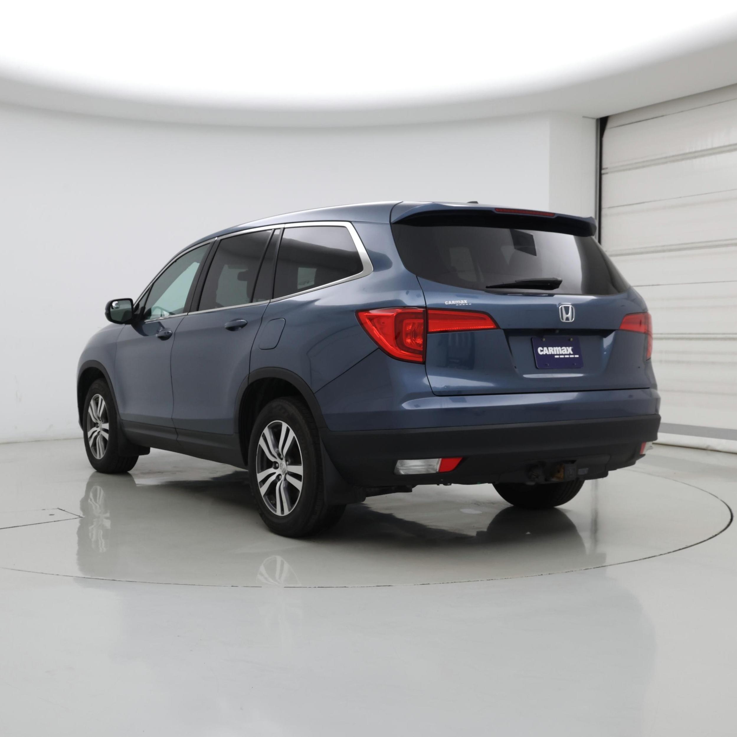 Thumbnail: 2016 Honda Pilot - 2