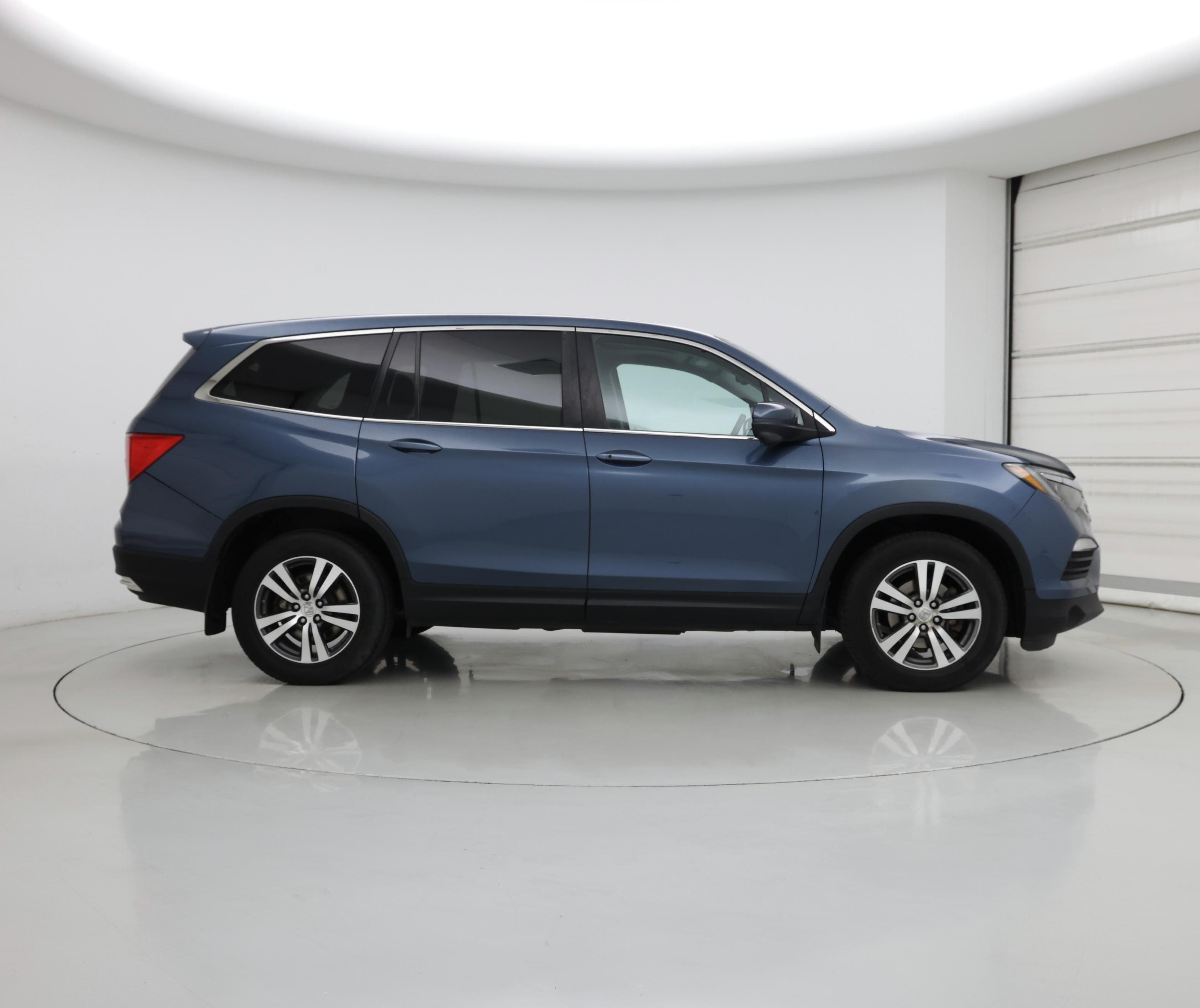 Thumbnail: 2016 Honda Pilot - 7