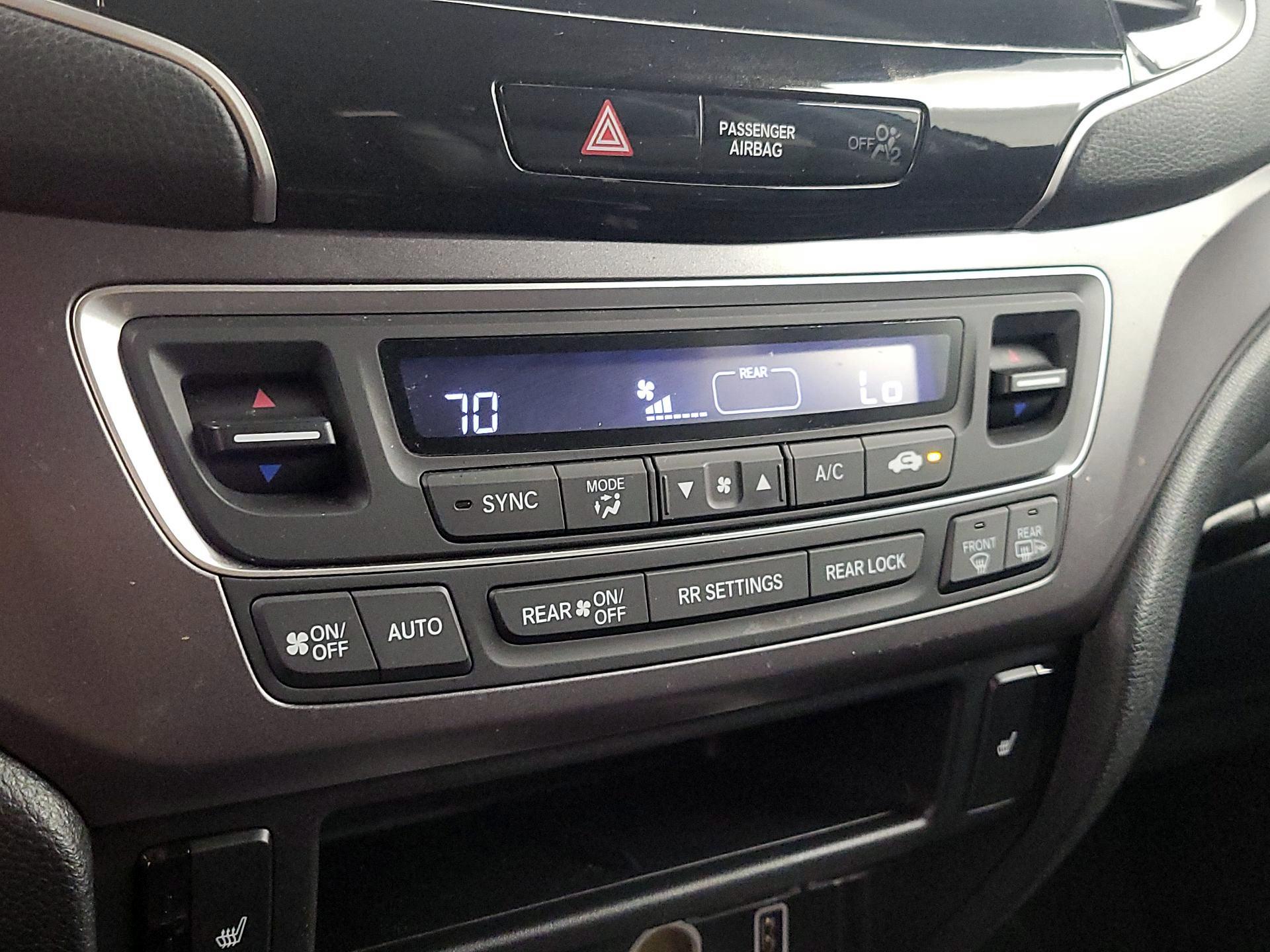 Thumbnail: 2020 Honda Pilot - 16