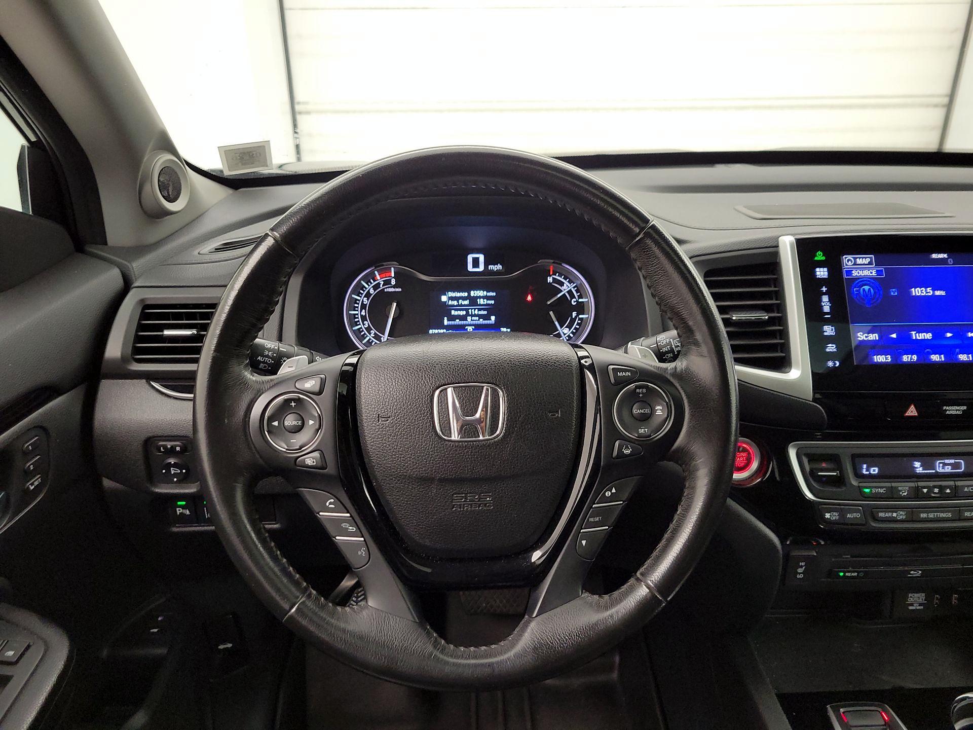 Thumbnail: 2016 Honda Pilot - 10