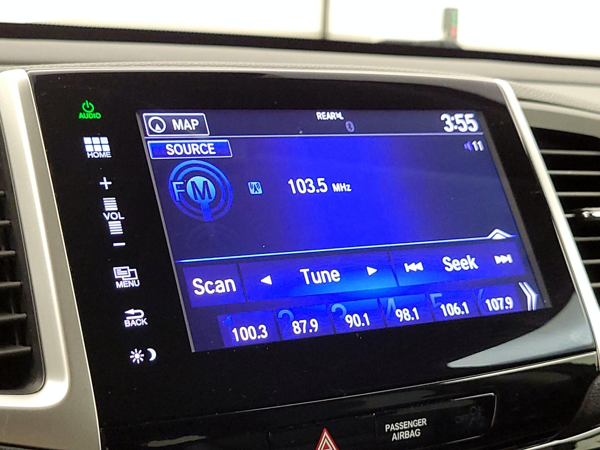 Thumbnail: 2016 Honda Pilot - 15