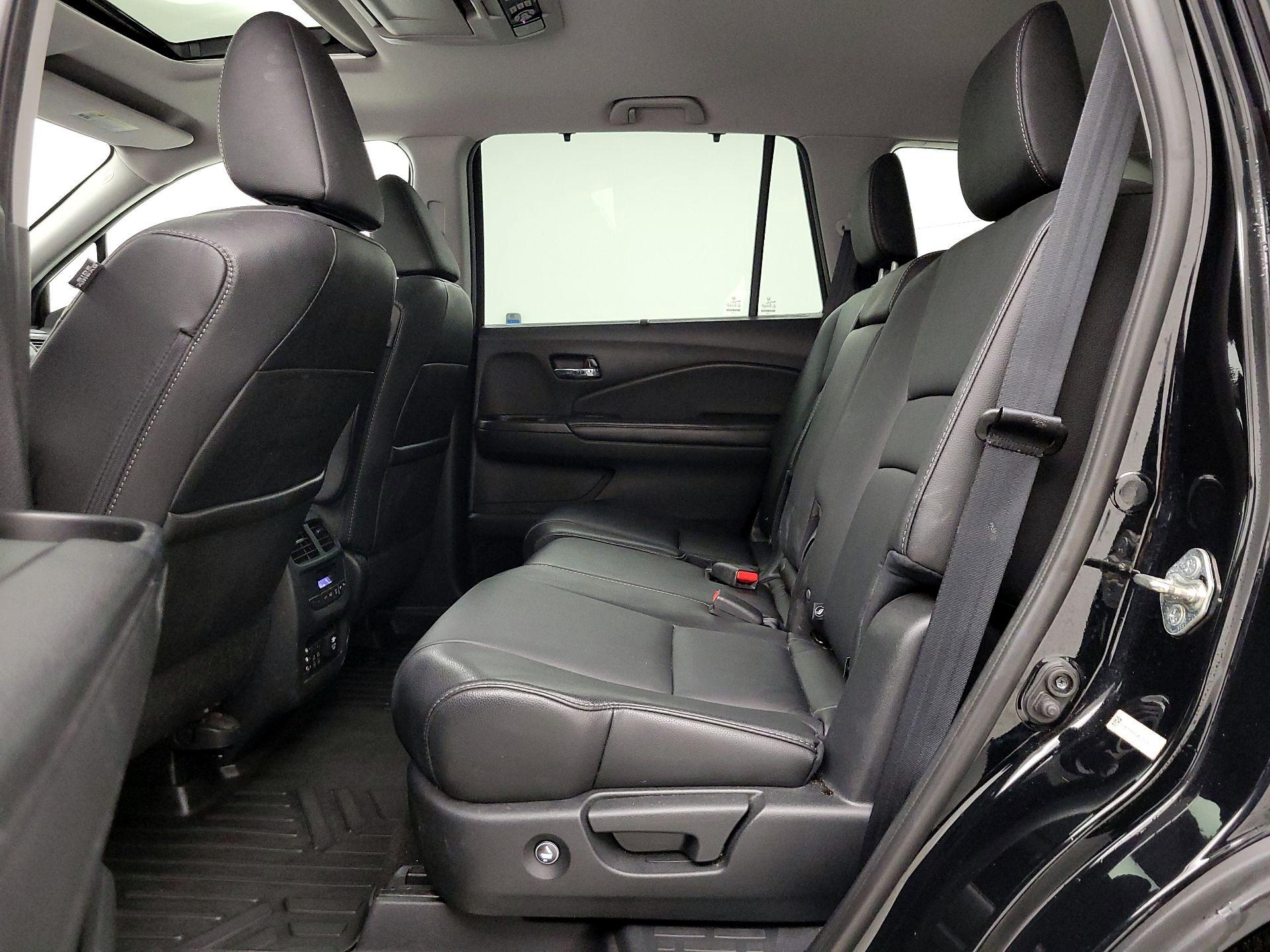 Thumbnail: 2016 Honda Pilot - 20