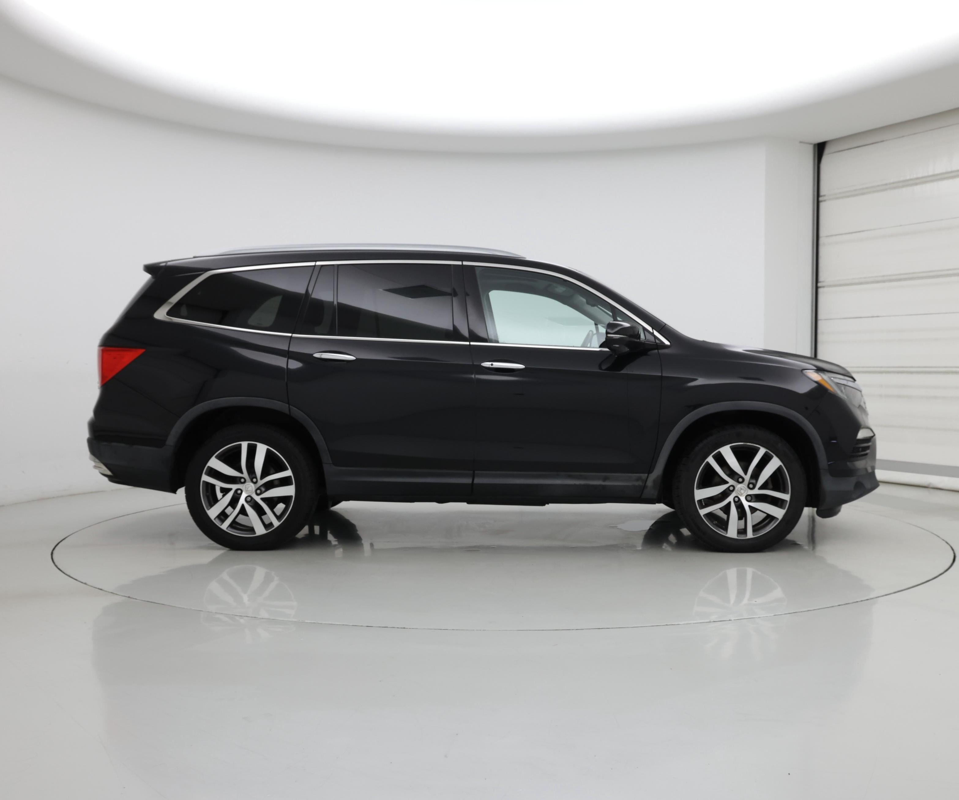Thumbnail: 2016 Honda Pilot - 7
