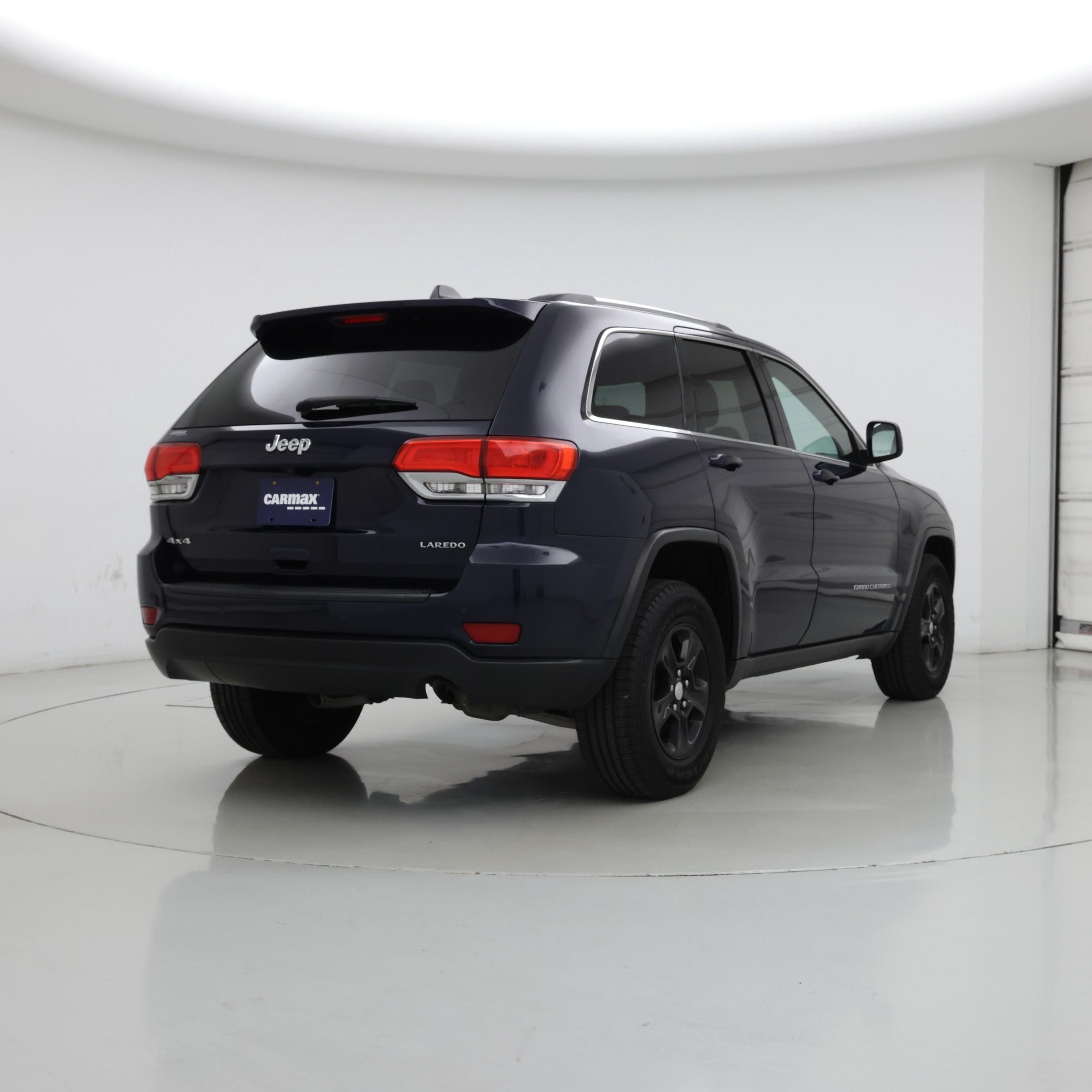 Thumbnail: 2016 Jeep Grand Cherokee - 8