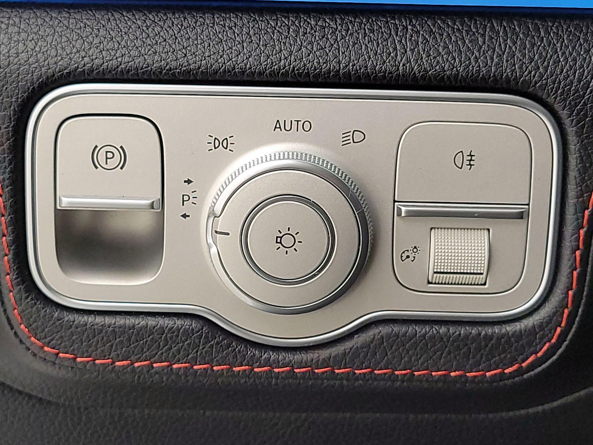 Thumbnail: 2021 Mercedes-Benz GLE - 13