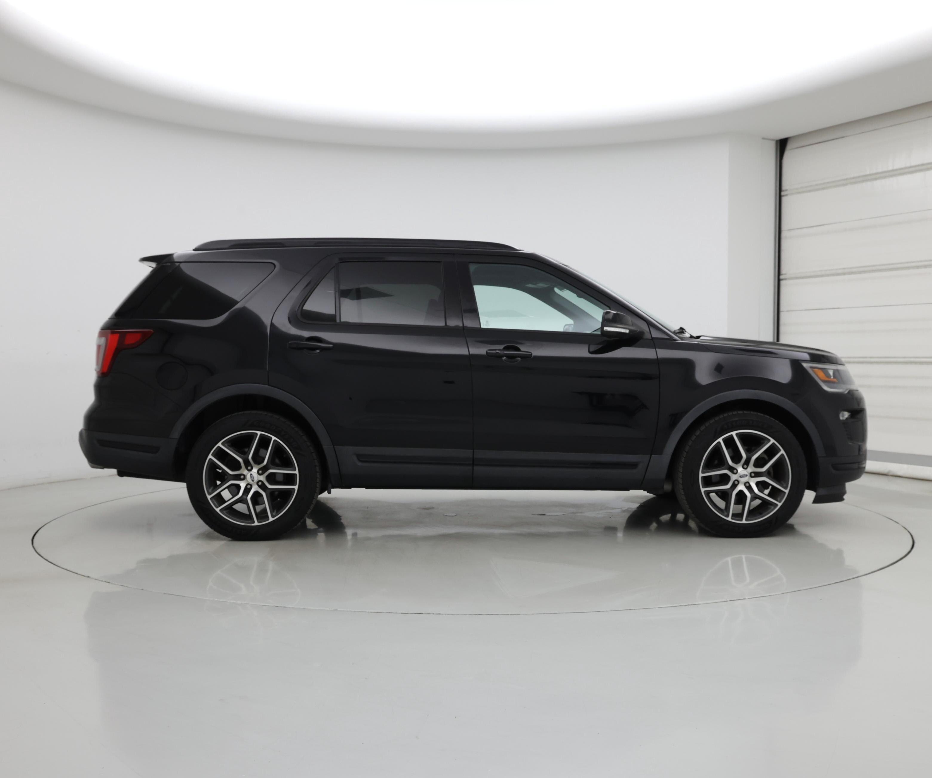 Thumbnail: 2018 Ford Explorer - 7