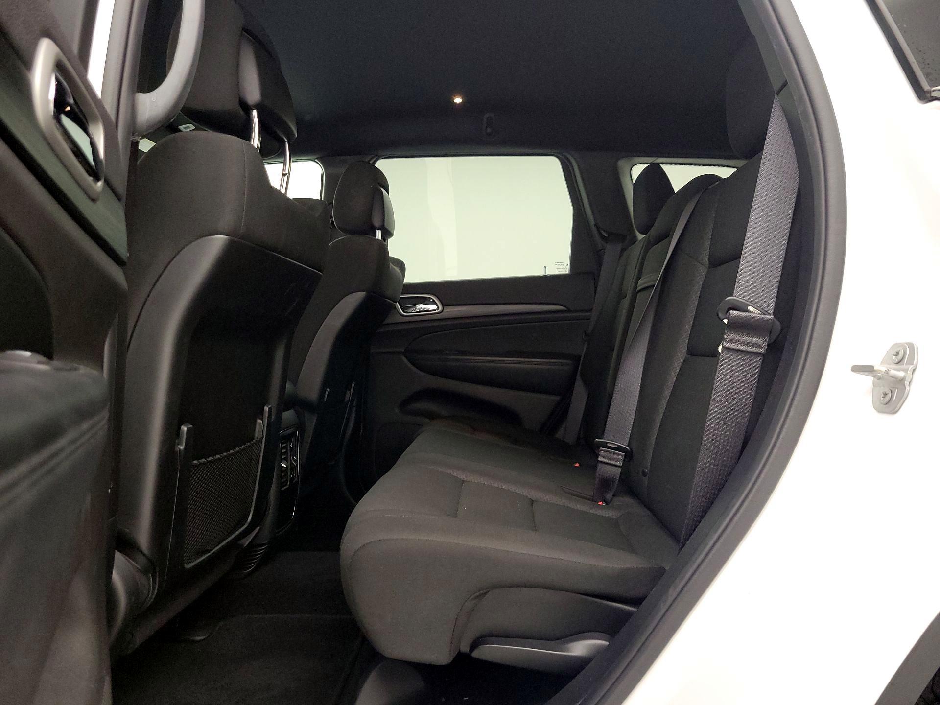 Thumbnail: 2020 Jeep Grand Cherokee - 19