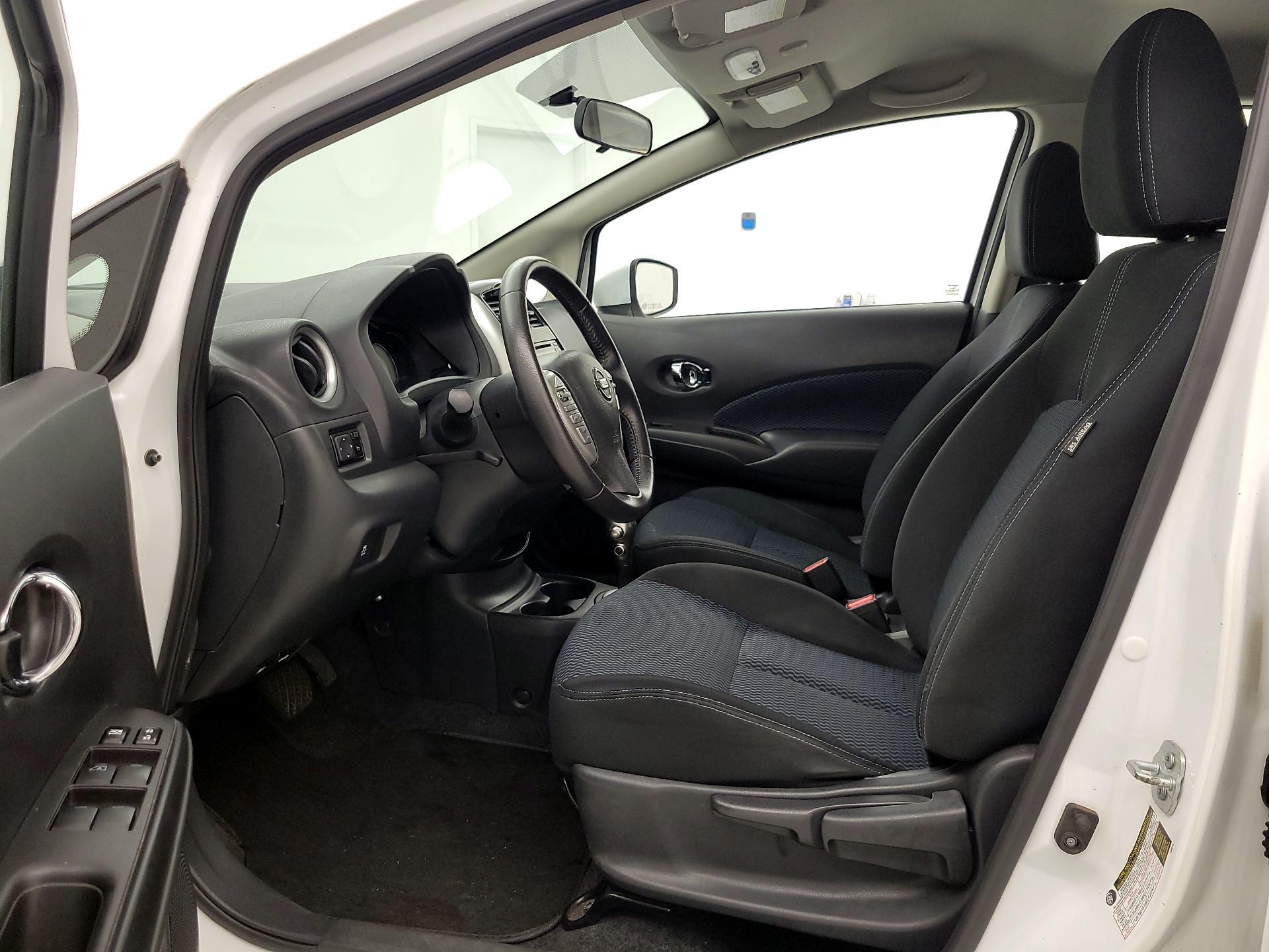 Thumbnail: 2016 Nissan Versa Note - 11