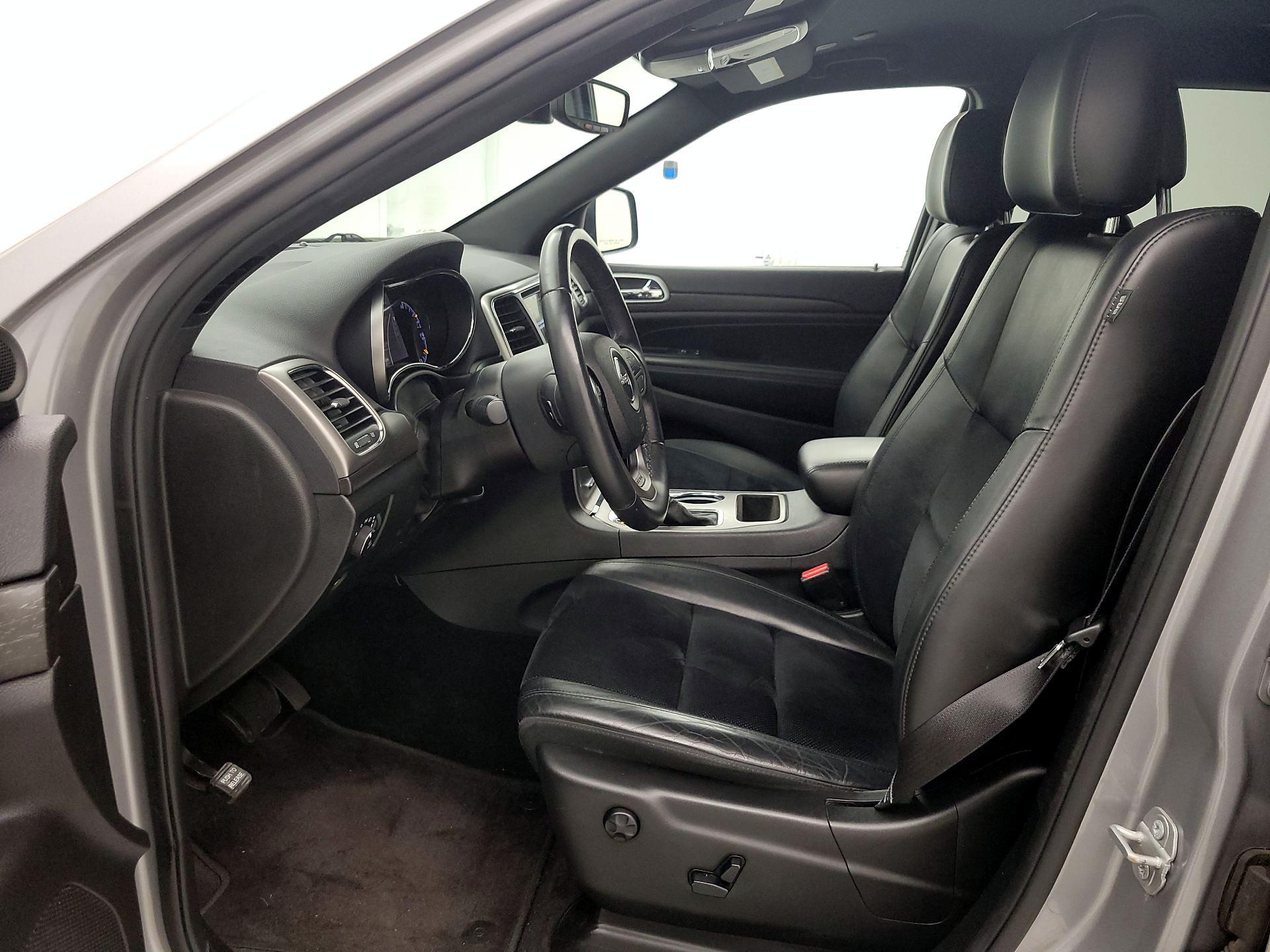 Thumbnail: 2018 Jeep Grand Cherokee - 11
