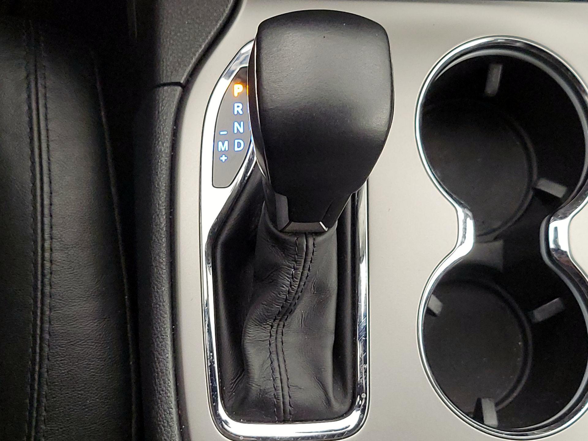 Thumbnail: 2018 Jeep Grand Cherokee - 18