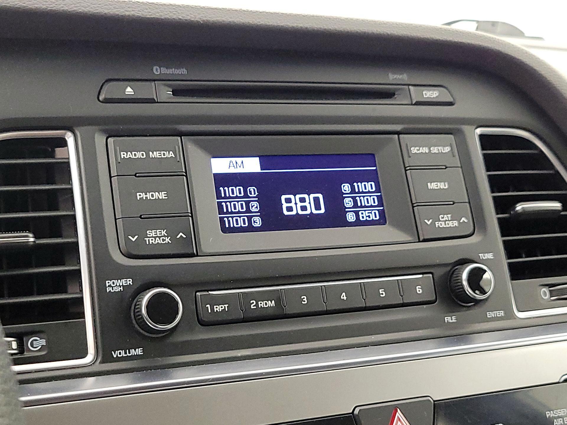 Thumbnail: 2016 Hyundai Sonata - 14
