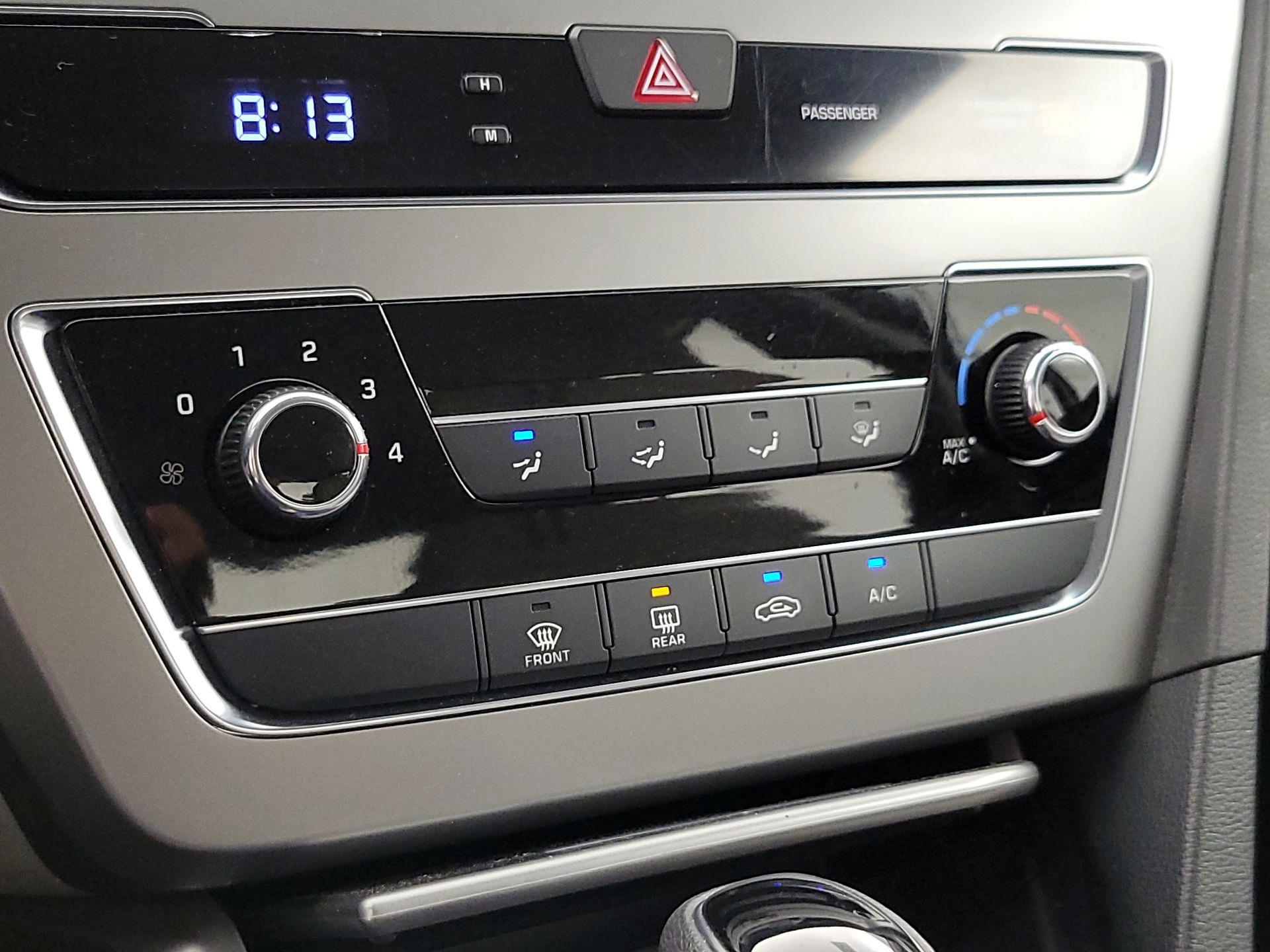 Thumbnail: 2016 Hyundai Sonata - 15