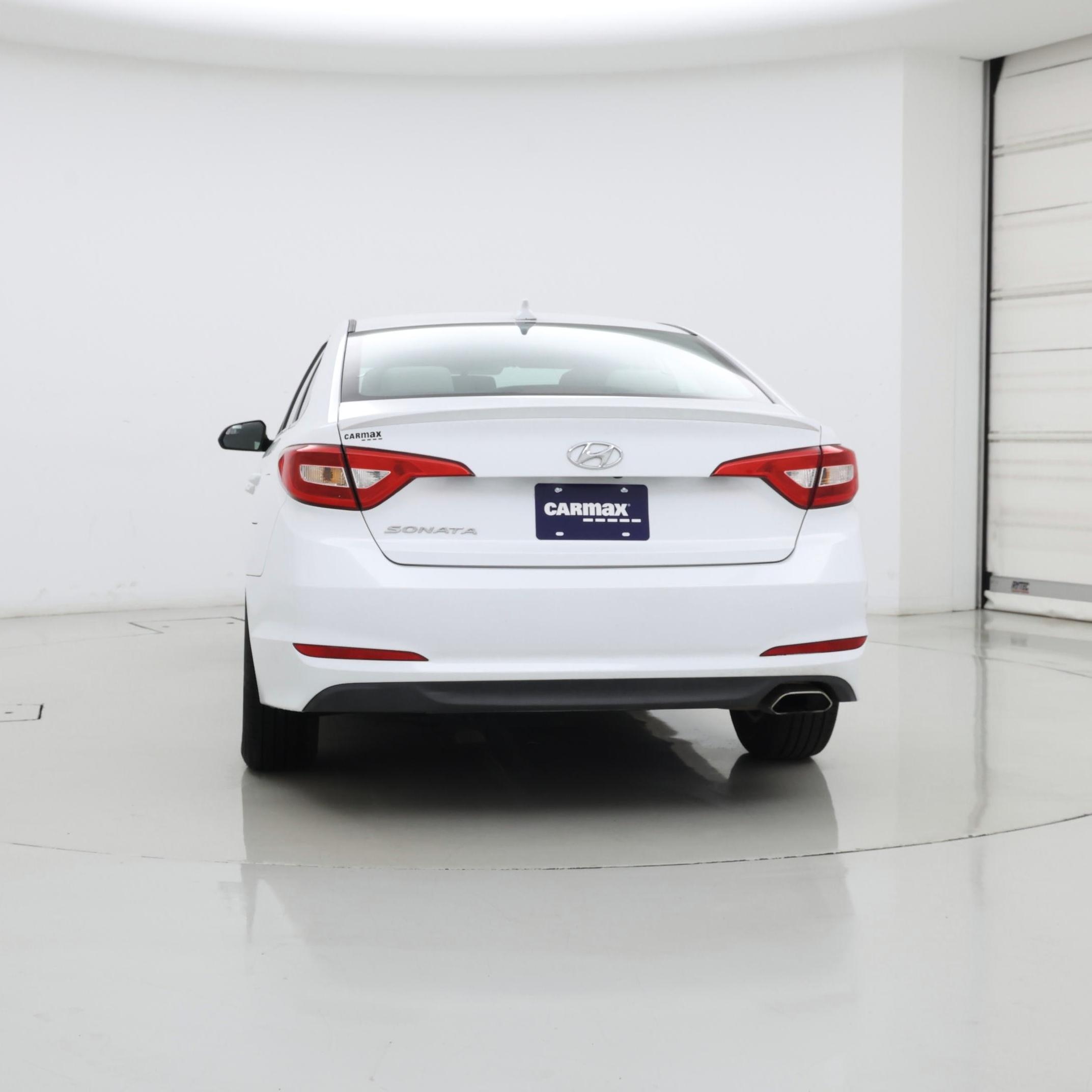 Thumbnail: 2016 Hyundai Sonata - 6