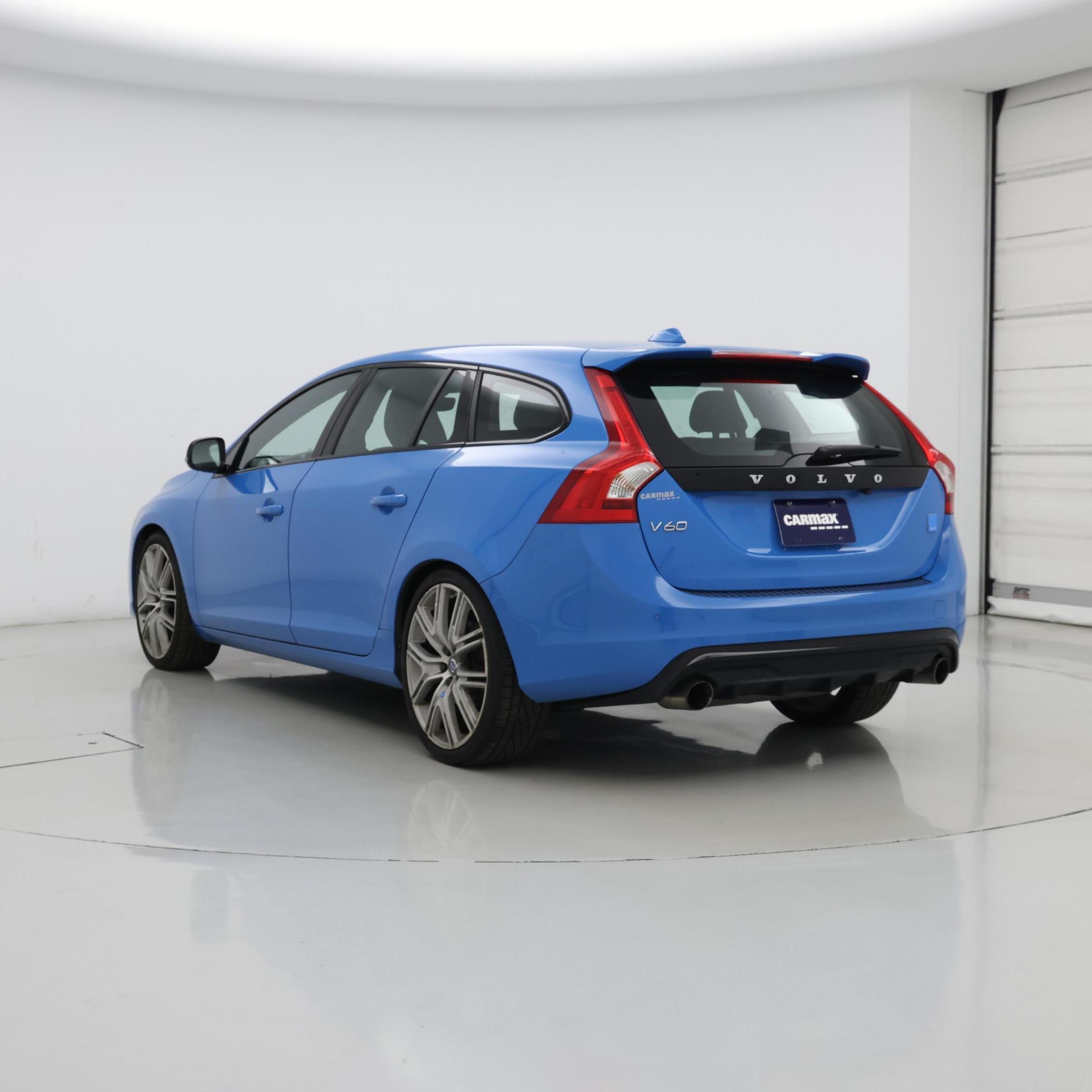 Thumbnail: 2017 Volvo V60 - 2