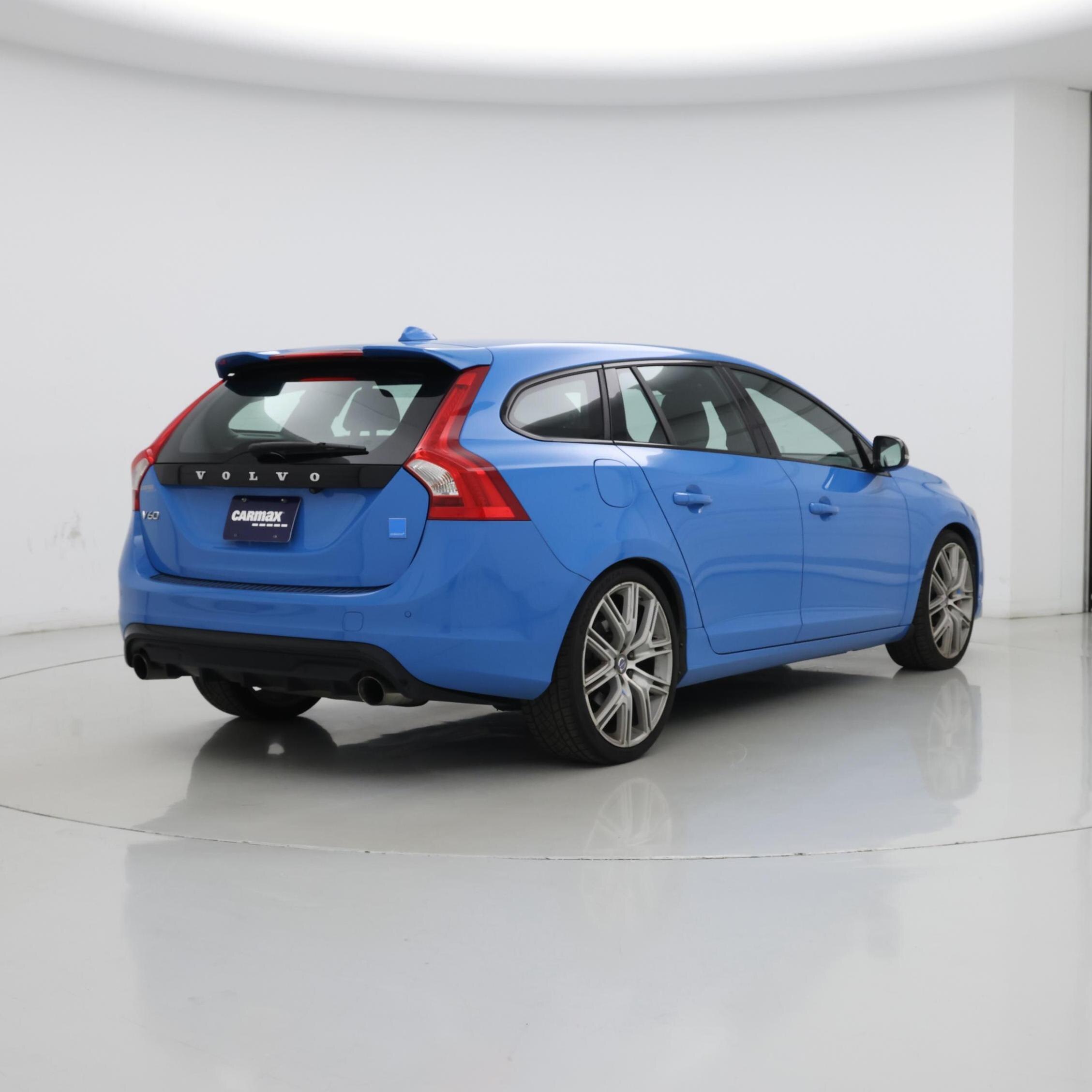 Thumbnail: 2017 Volvo V60 - 8