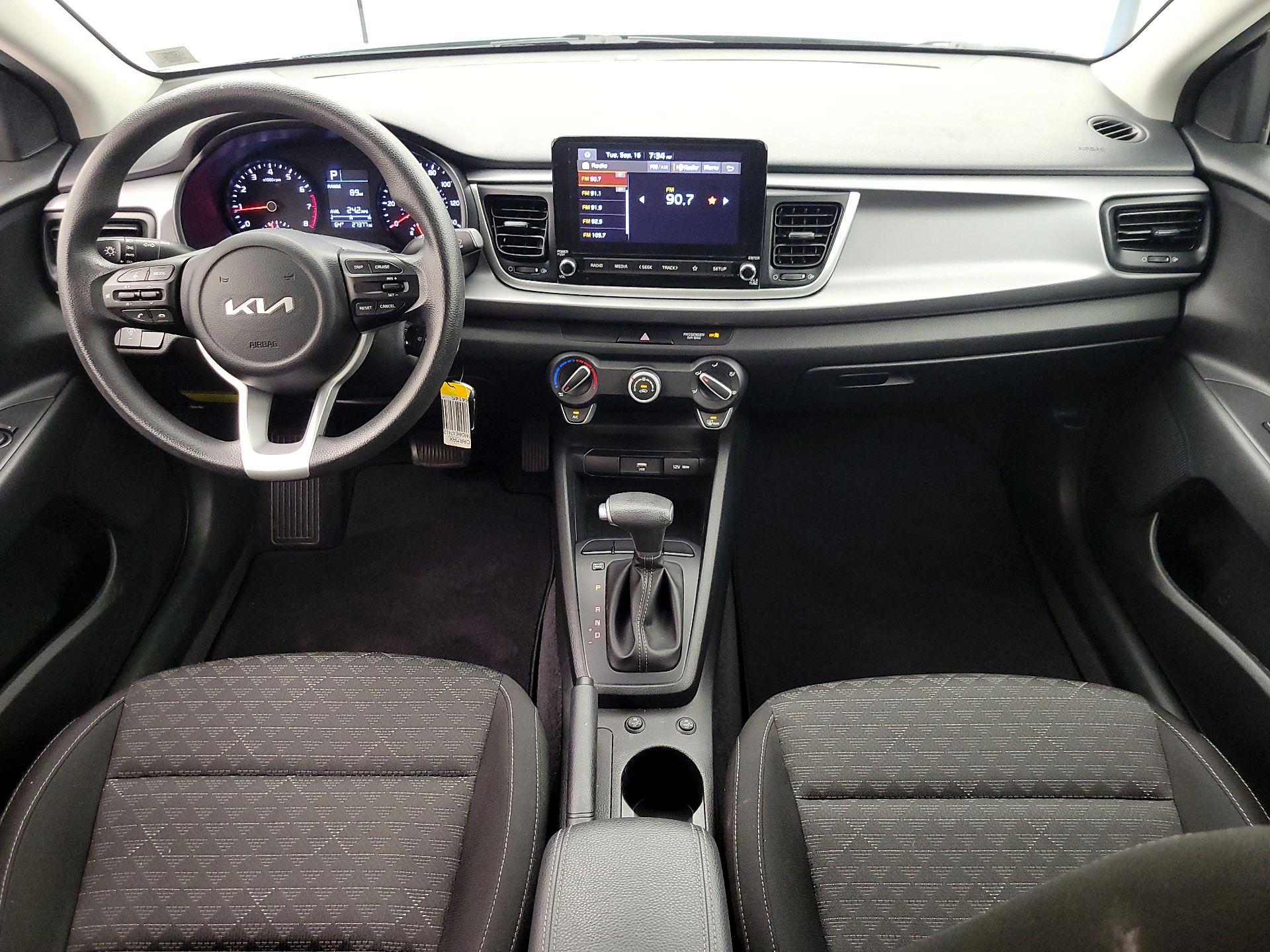 Thumbnail: 2022 Kia Rio - 9