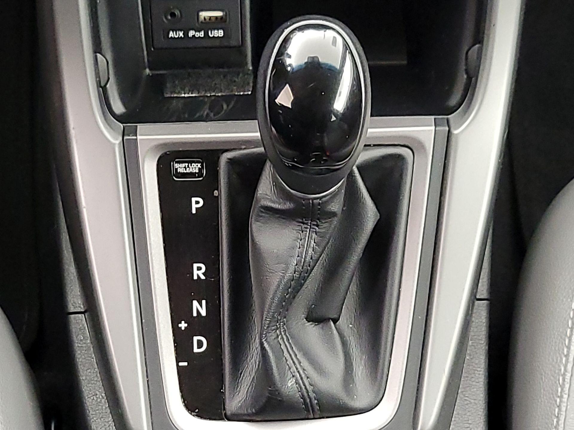 Thumbnail: 2014 Hyundai Elantra - 17