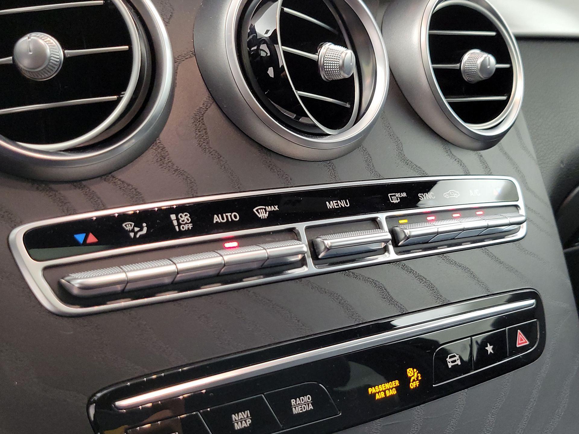 Thumbnail: 2021 Mercedes-Benz GLC - 16