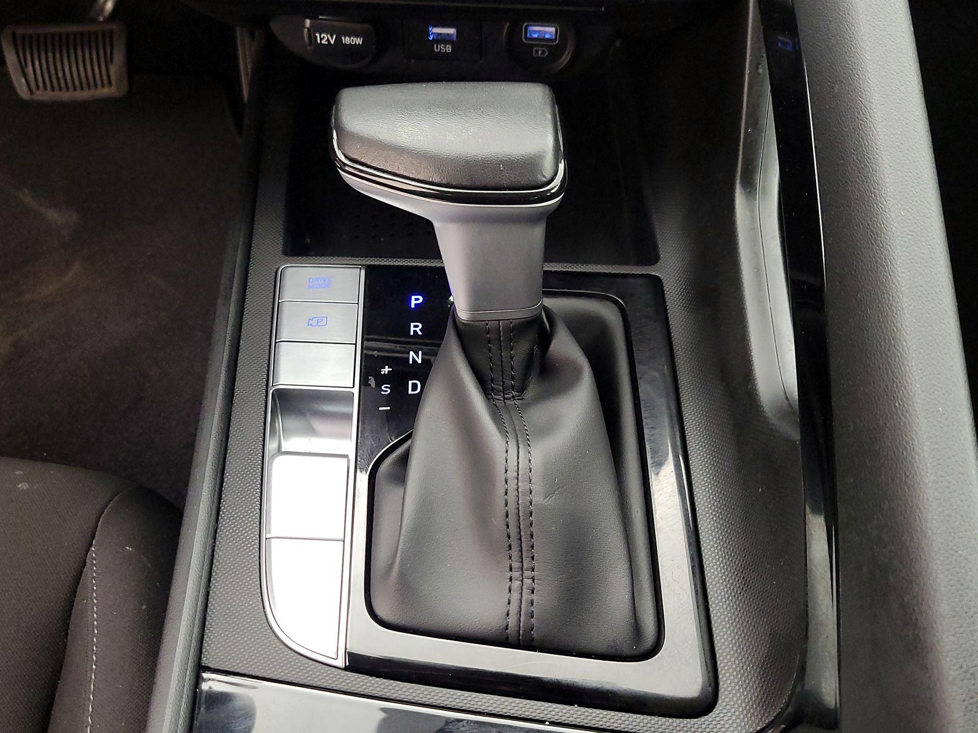 Thumbnail: 2023 Hyundai Elantra - 18
