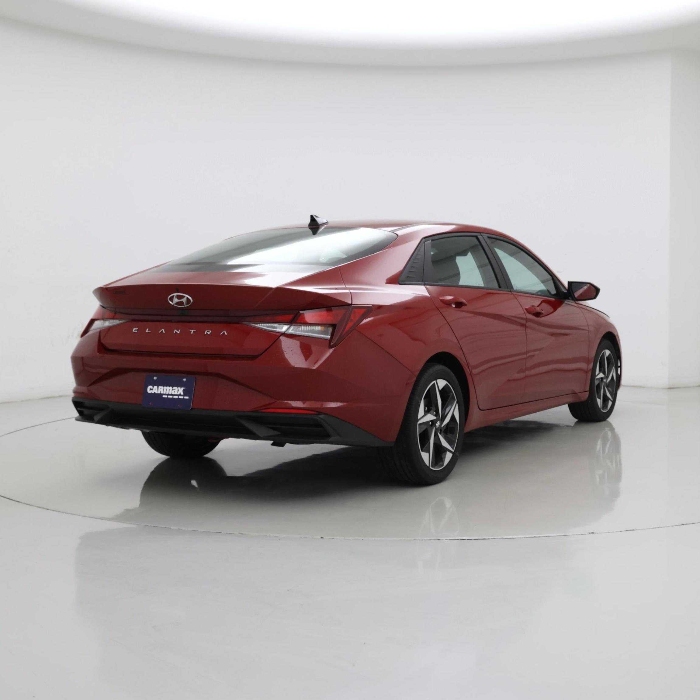 Thumbnail: 2023 Hyundai Elantra - 8