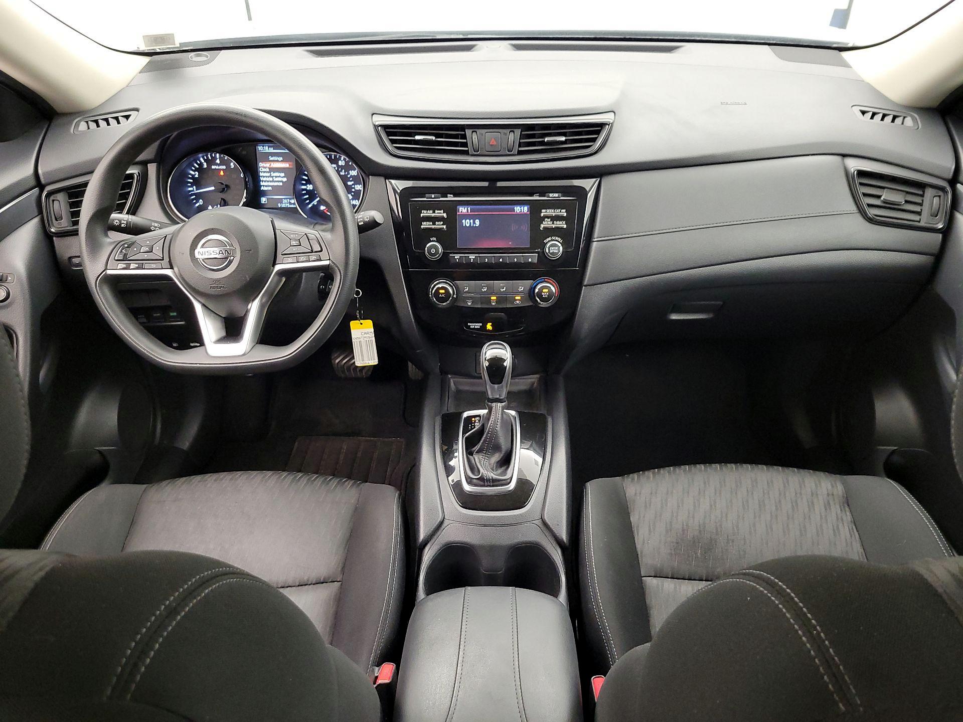 Thumbnail: 2017 Nissan Rogue - 9