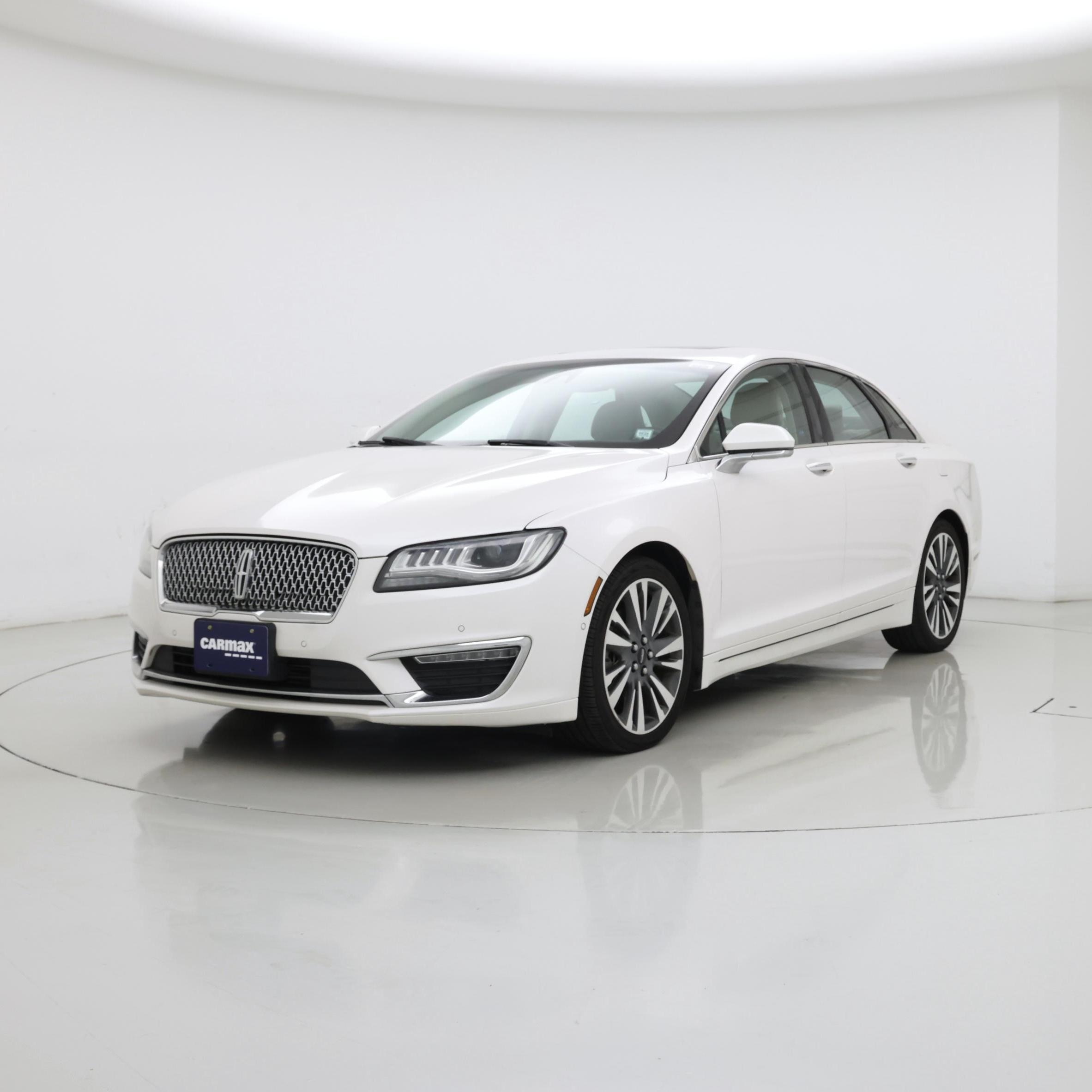 Thumbnail: 2017 Lincoln MKZ - 4