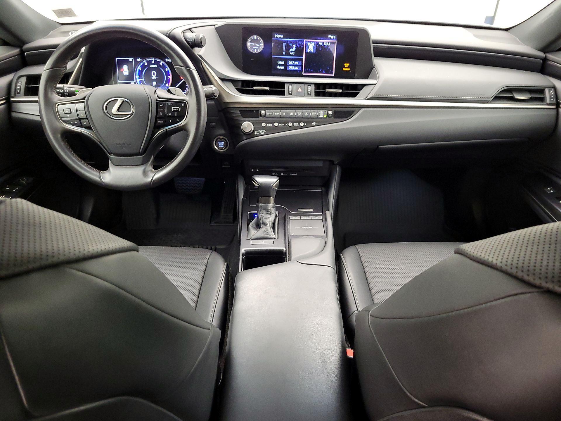 Thumbnail: 2021 Lexus ES - 9