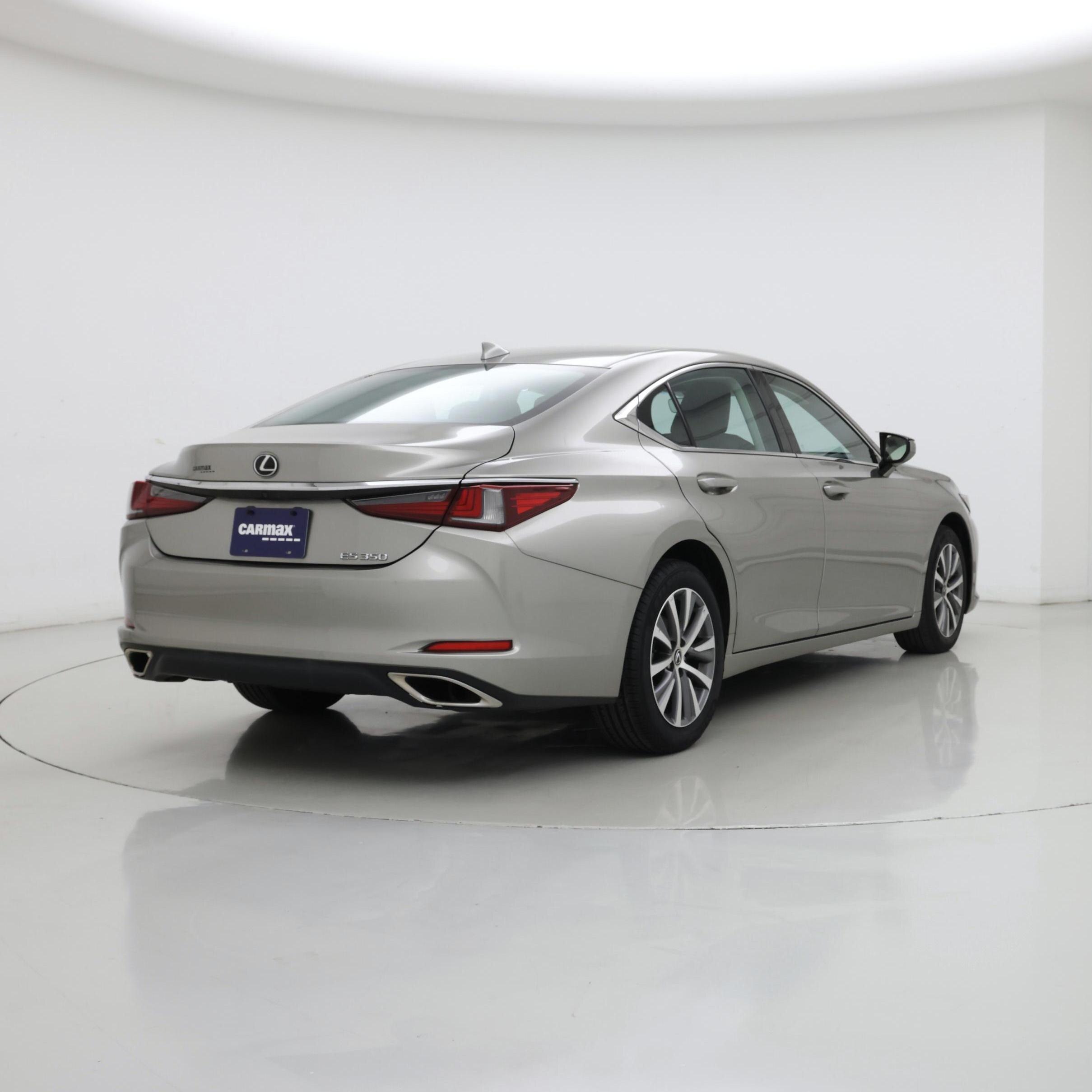 Thumbnail: 2021 Lexus ES - 8