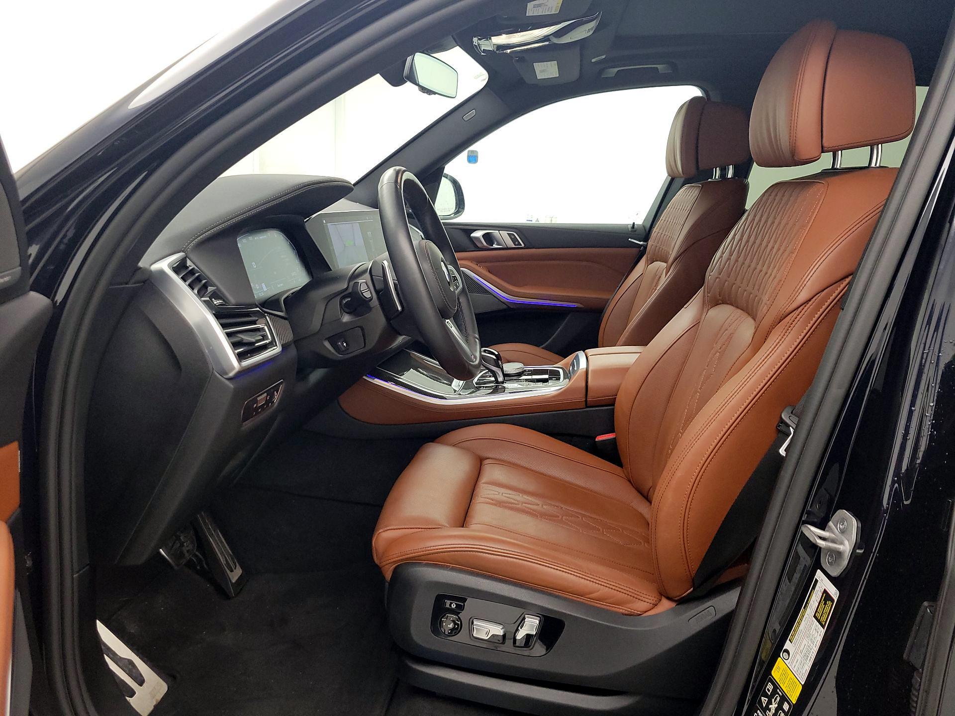 Thumbnail: 2023 BMW X5 - 11