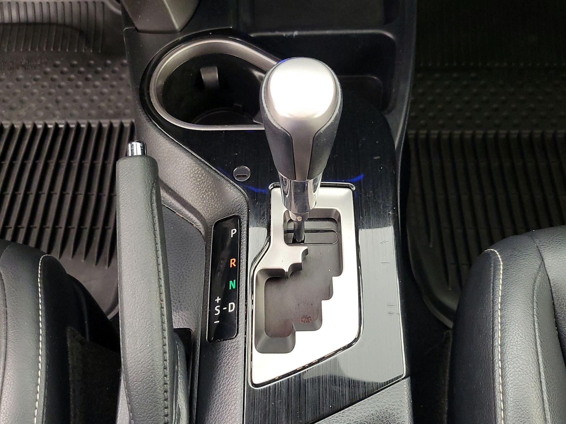 Thumbnail: 2018 Toyota RAV4 - 18