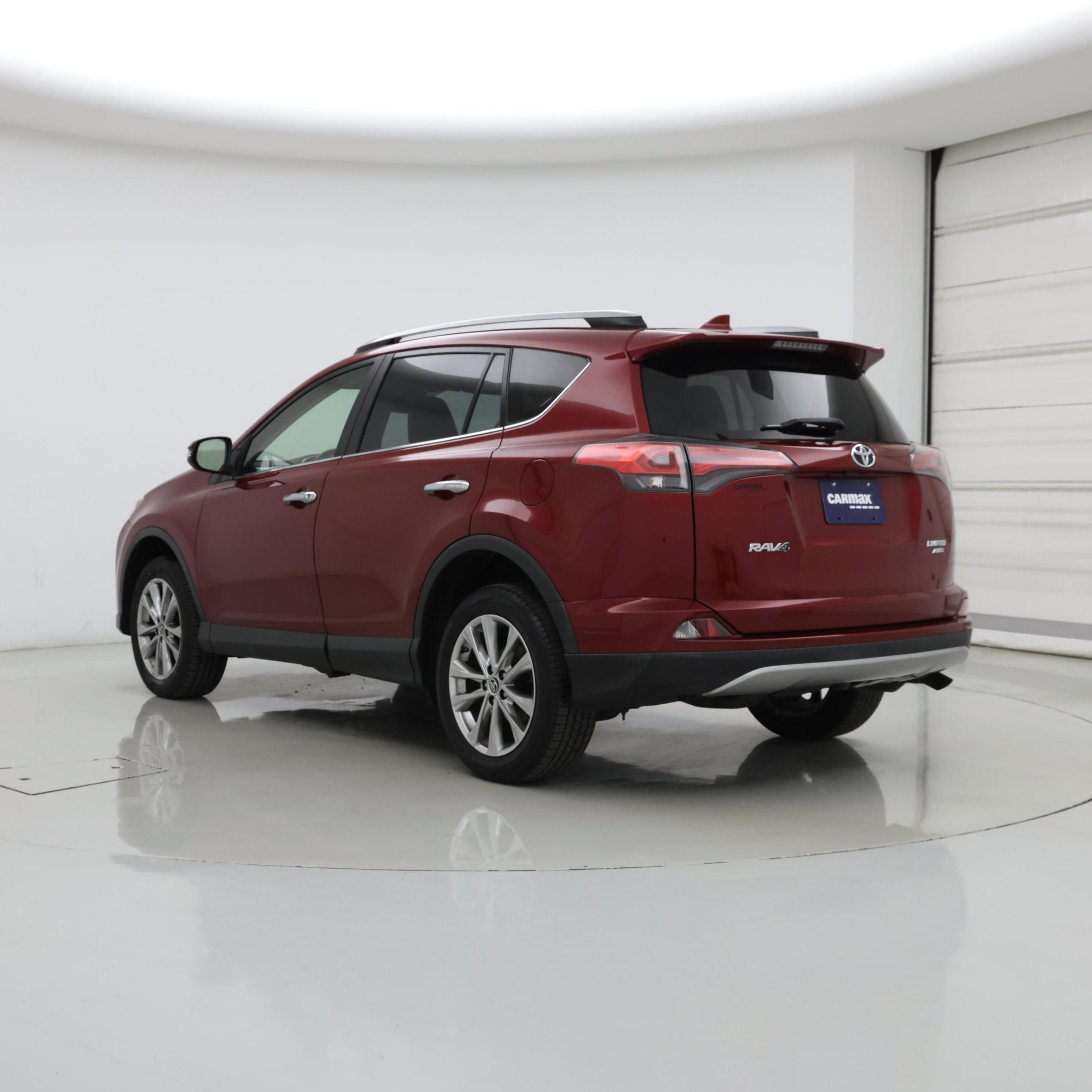 Thumbnail: 2018 Toyota RAV4 - 2