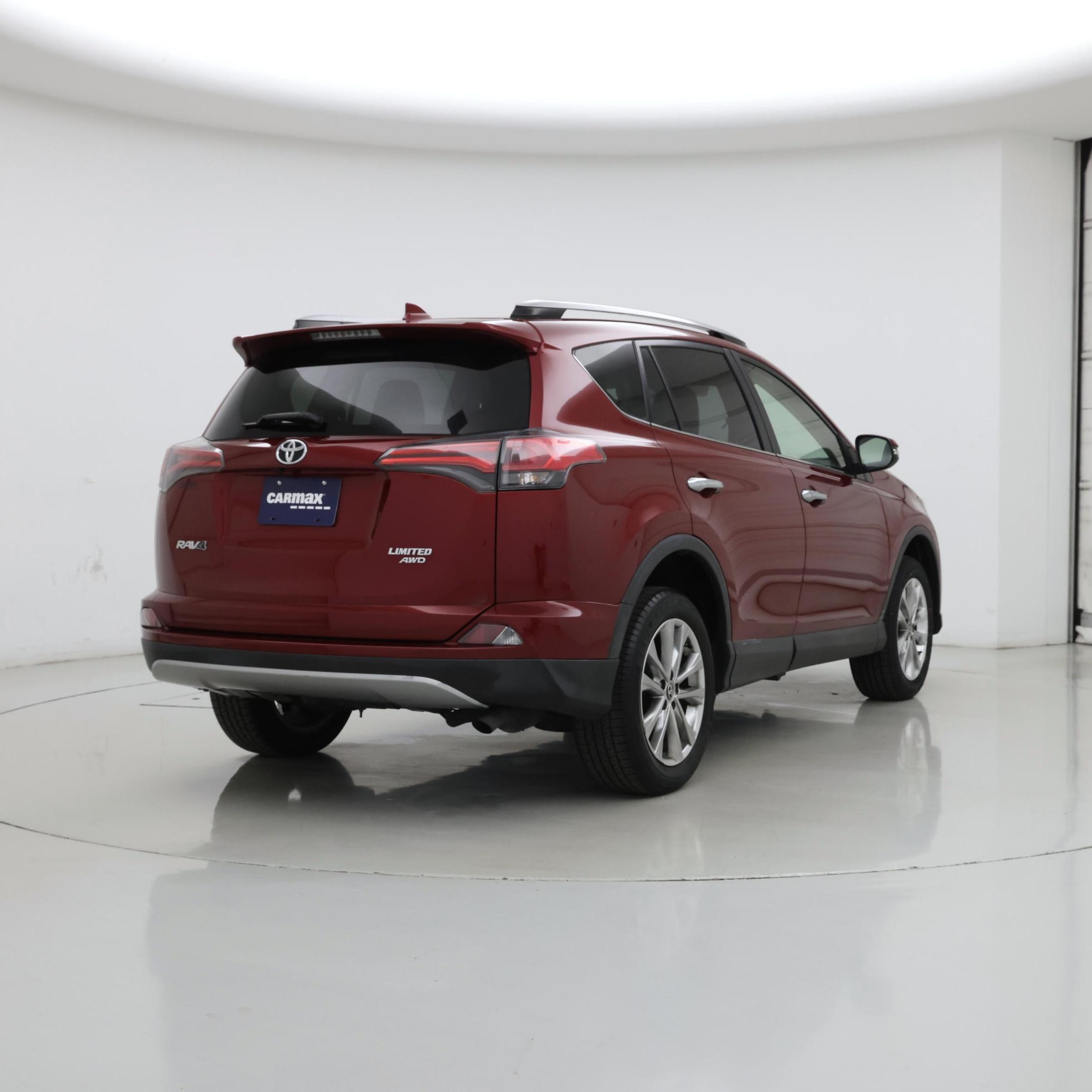 Thumbnail: 2018 Toyota RAV4 - 8
