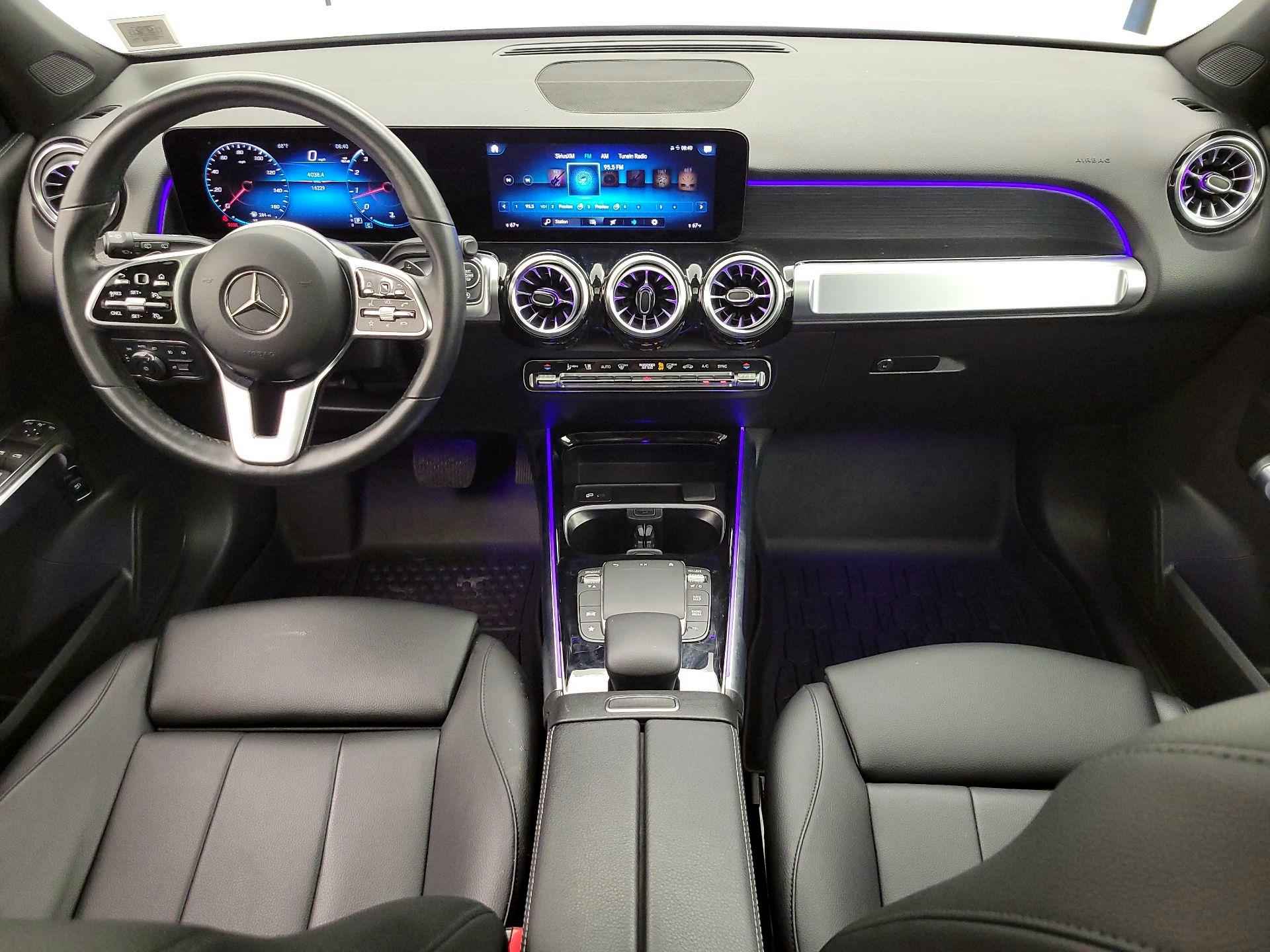 Thumbnail: 2023 Mercedes-Benz GLB - 9